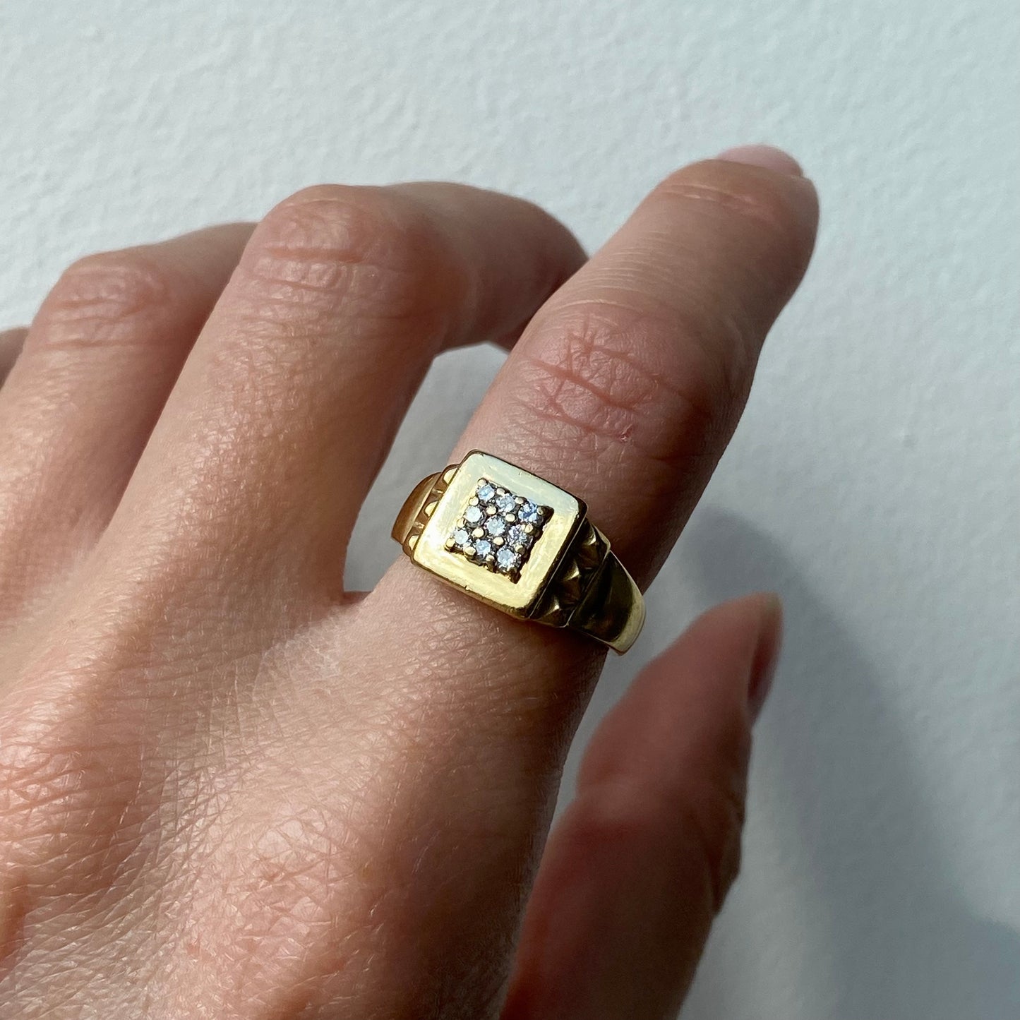 18ct Gold & Diamond Signet Ring  |  Size UK L