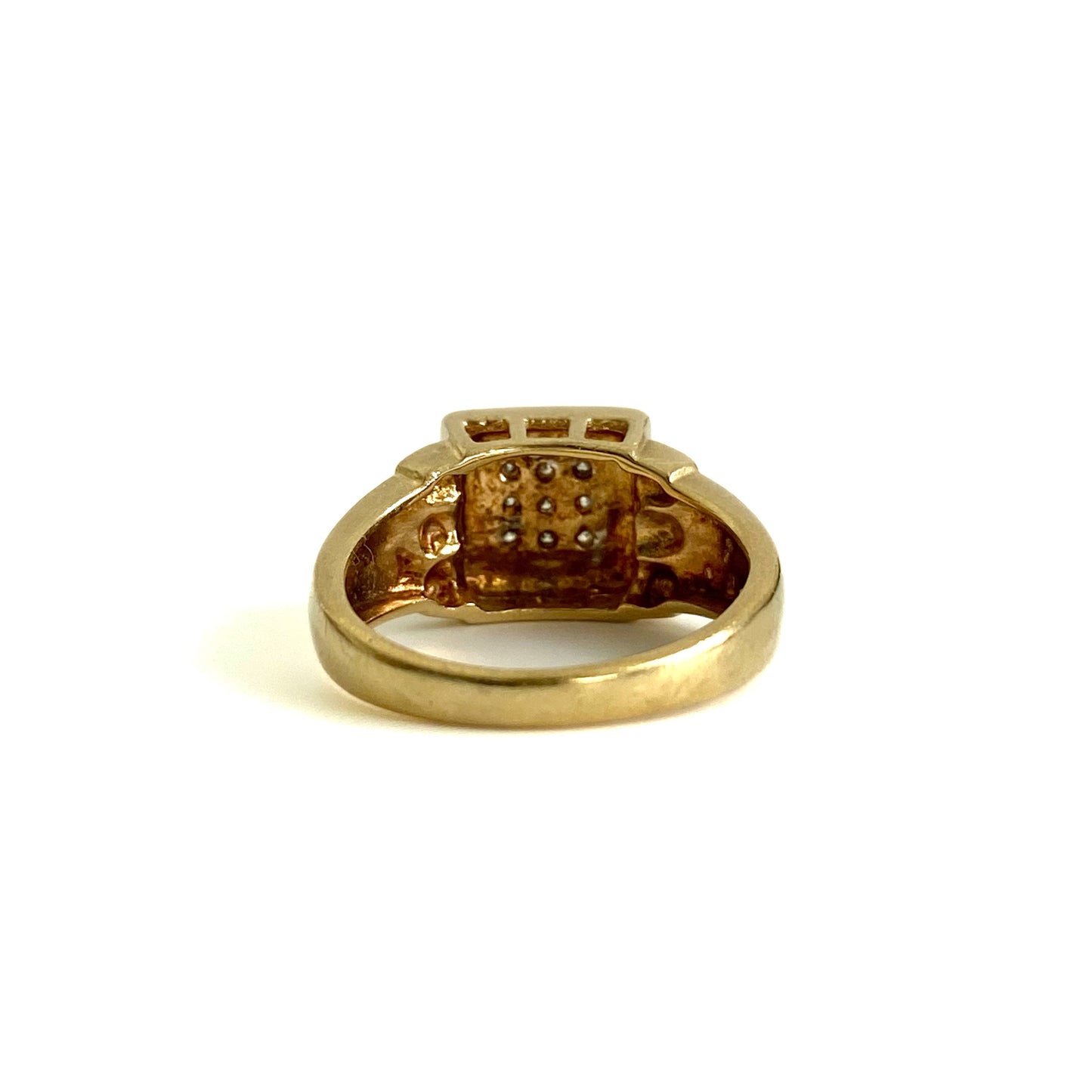 18ct Gold & Diamond Signet Ring  |  Size UK L