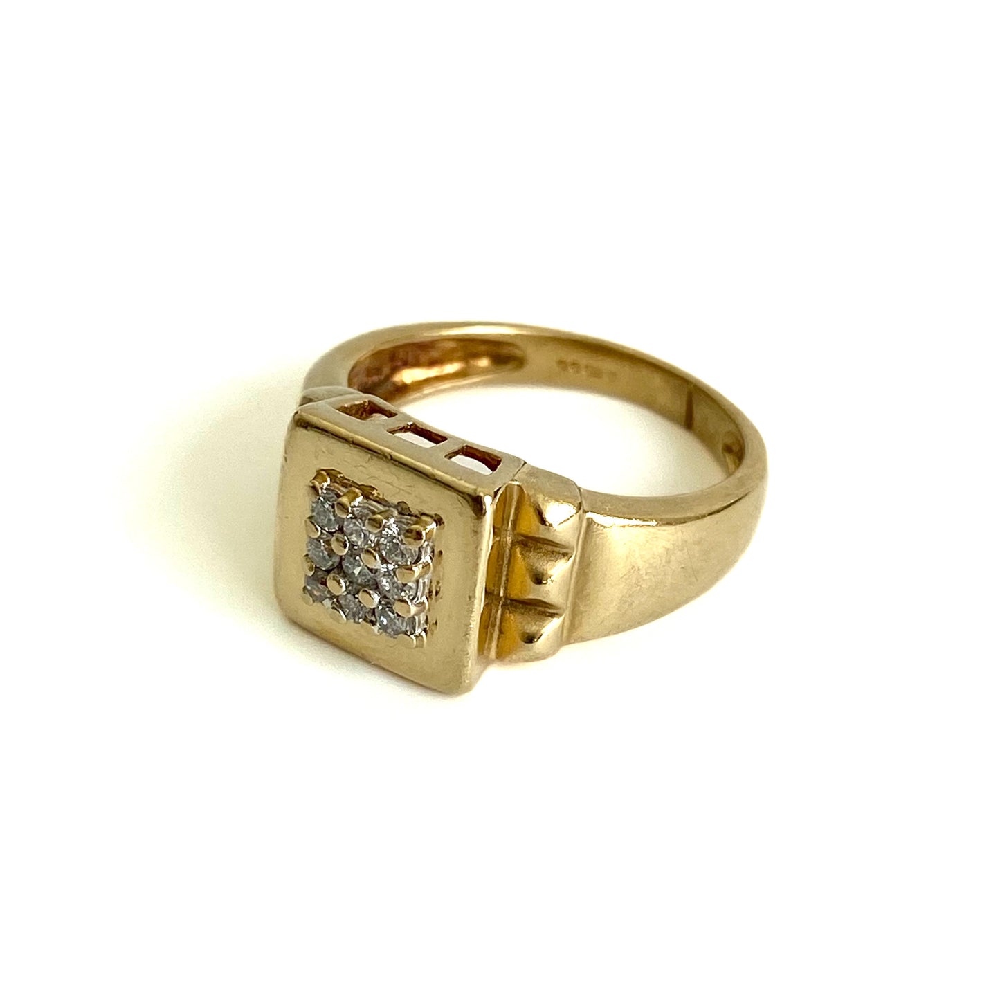 18ct Gold & Diamond Signet Ring  |  Size UK L