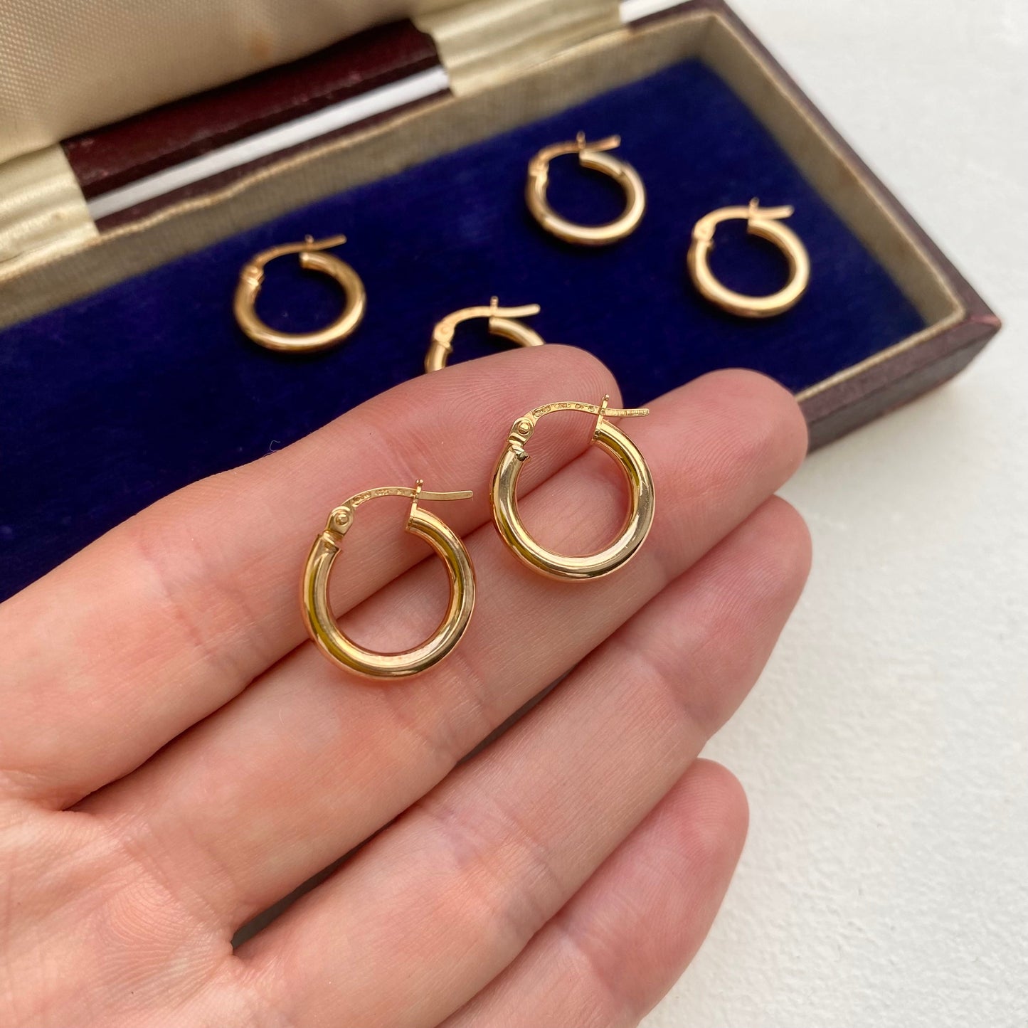 9ct Gold Thick Italian 'Unoaerre' Hoop Earrings  |  17mm