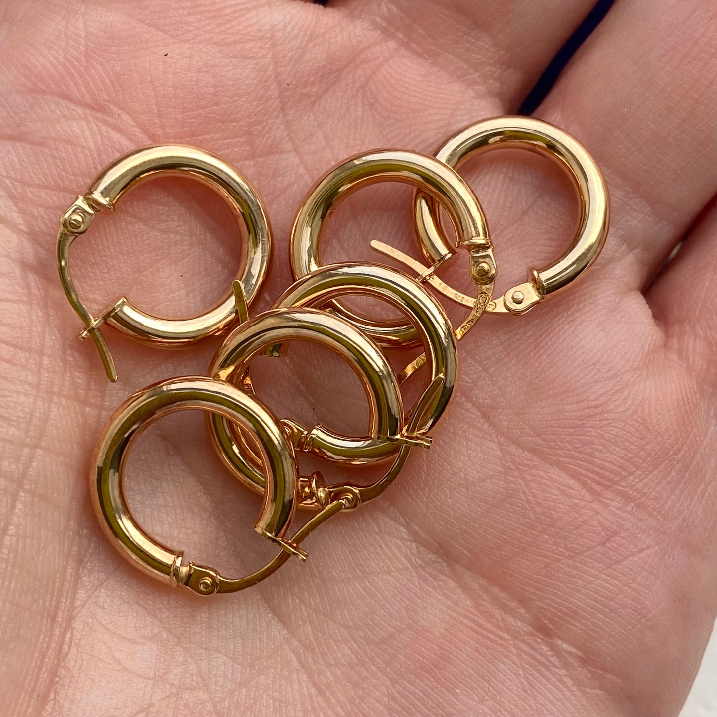 9ct Gold Thick Italian 'Unoaerre' Hoop Earrings  |  17mm