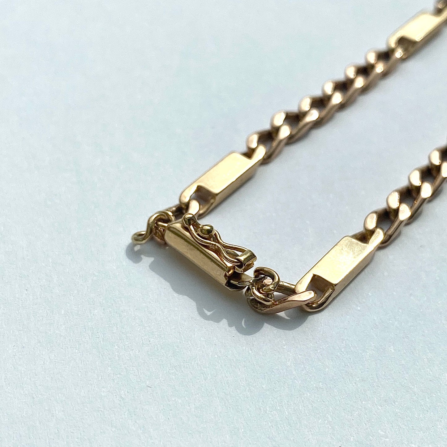 Italian 'Unoaerre' Solid 9ct Gold Curb and Bar Link Bracelet  |  7.5"  |  4mm