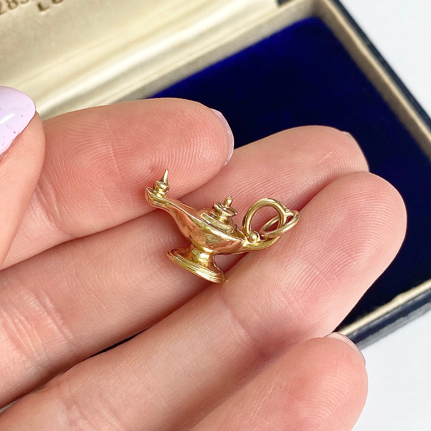 Vintage 9ct Gold Genie Lamp Charm / Pendant