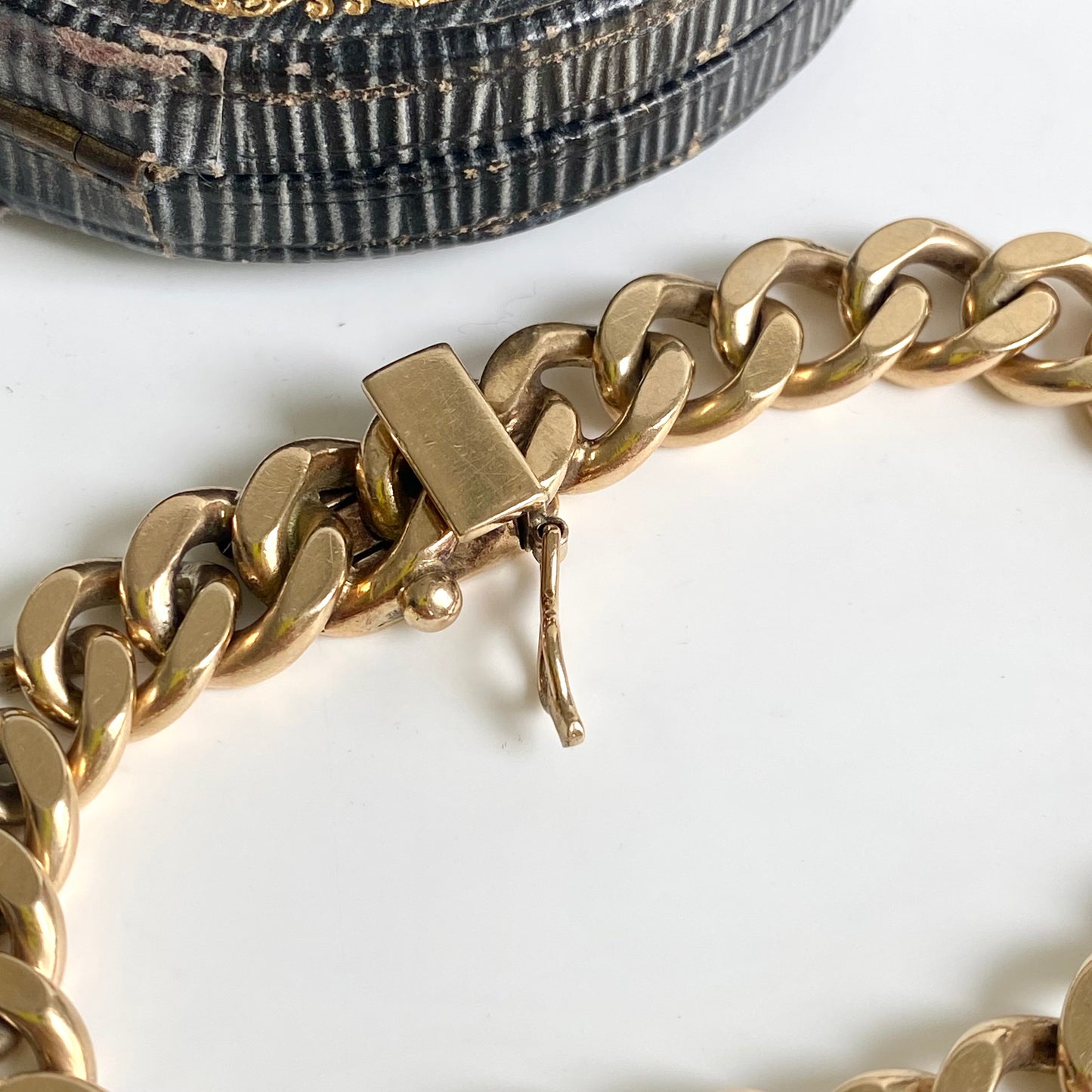 Solid 9ct Gold Vintage Curb Bracelet  |  7.5"  |  9.5mm