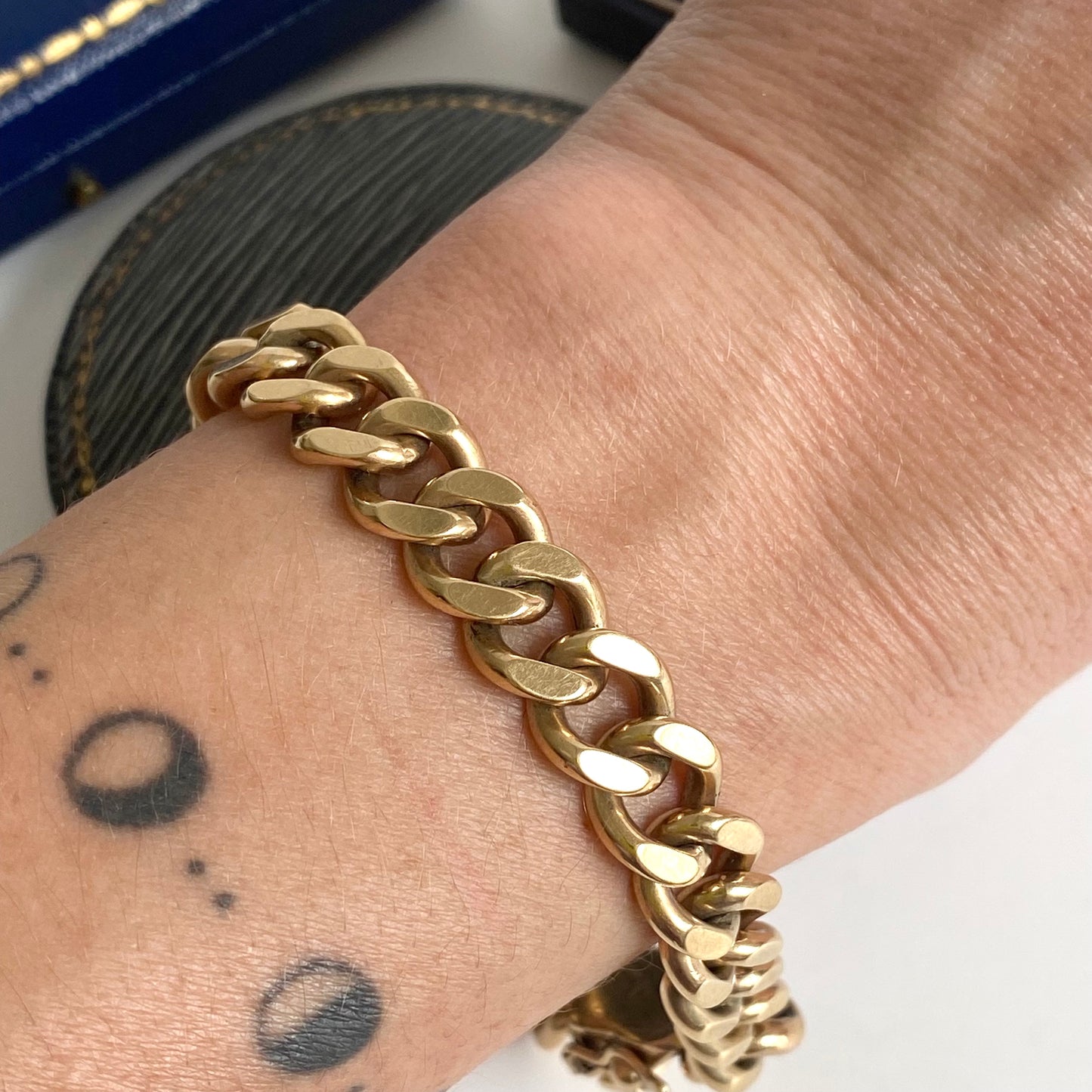 Solid 9ct Gold Vintage Curb Bracelet  |  7.5"  |  9.5mm