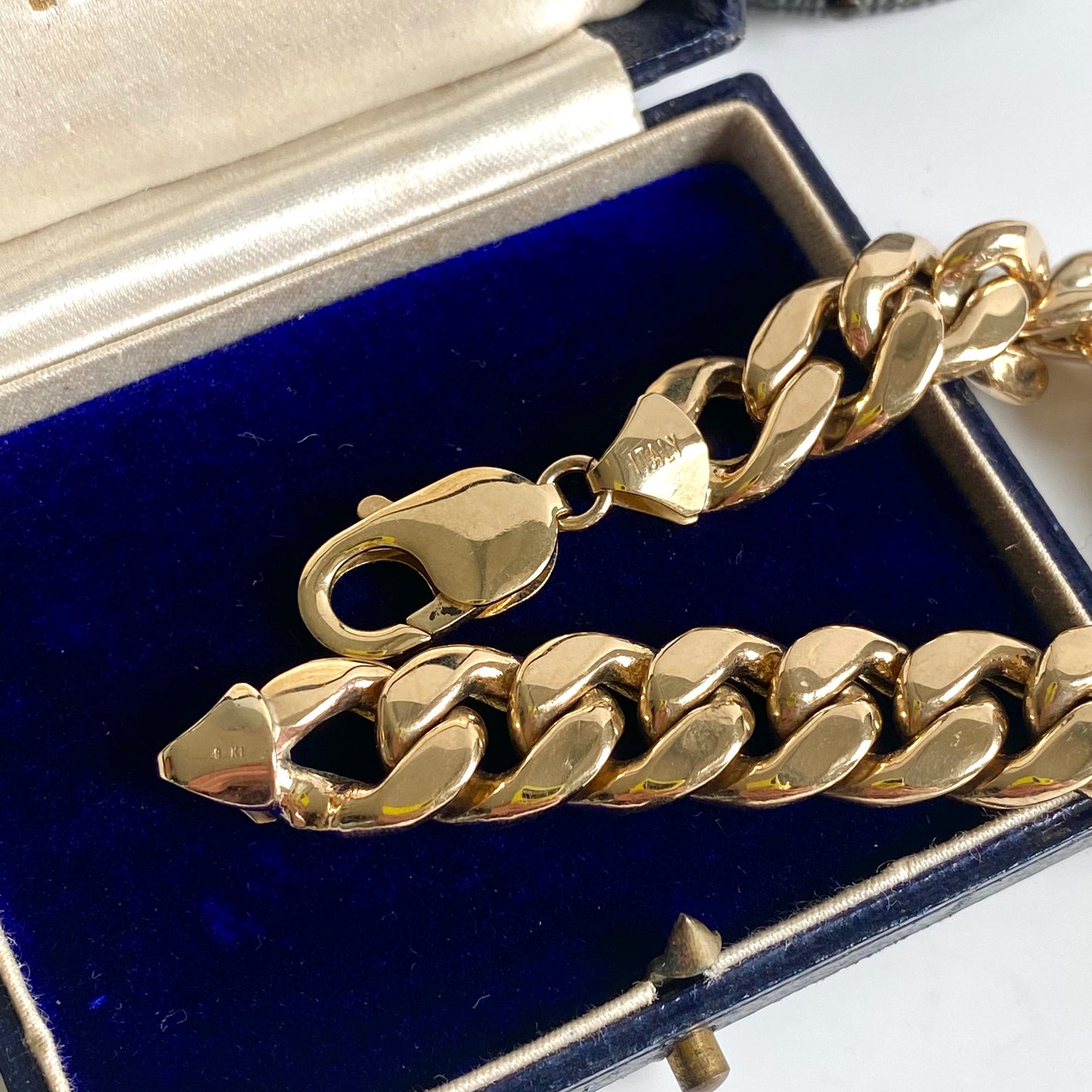 Chunky Hollow 9ct Gold Curb Bracelet  |  7.4"  |  11mm