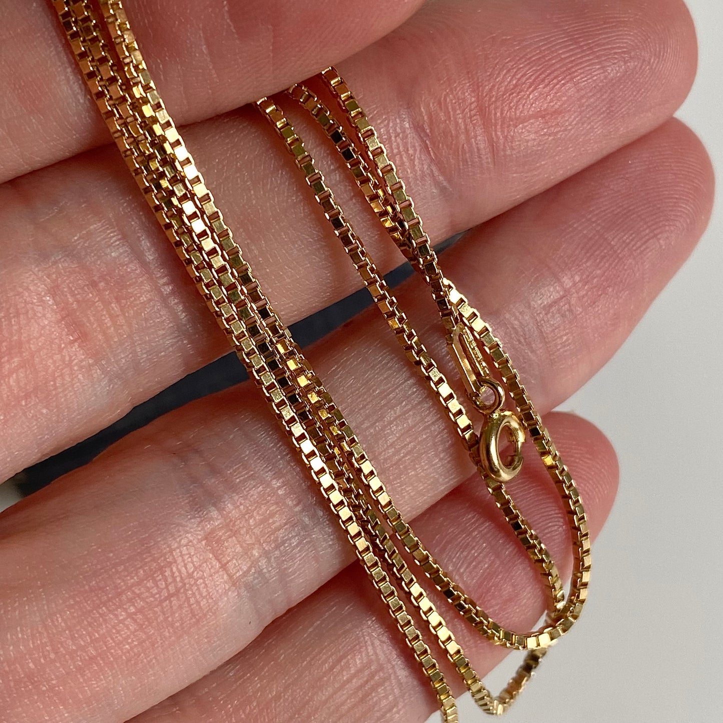 Lovely 9ct Gold Box Chain  |  18.3"  |  1mm