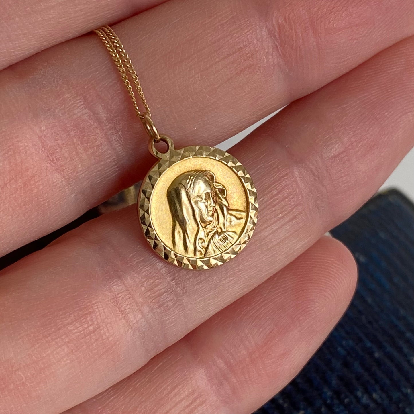 Sweet Vintage 9ct Gold Virgin Mary Pendant & Chain  |  18.5"  |  1mm