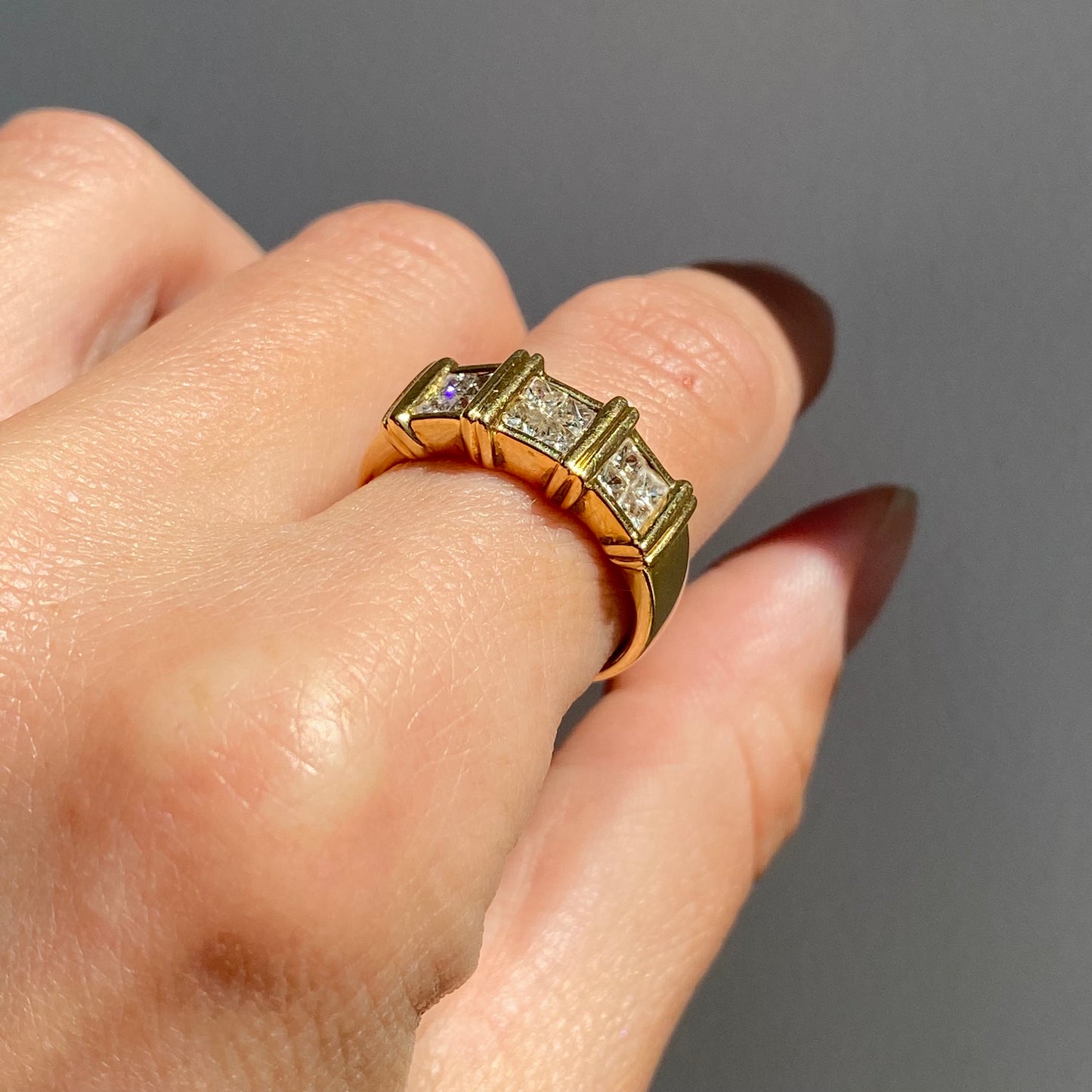 Stunning 18ct Gold & Princess Cut Diamonds Ring  |  Size UK N.5