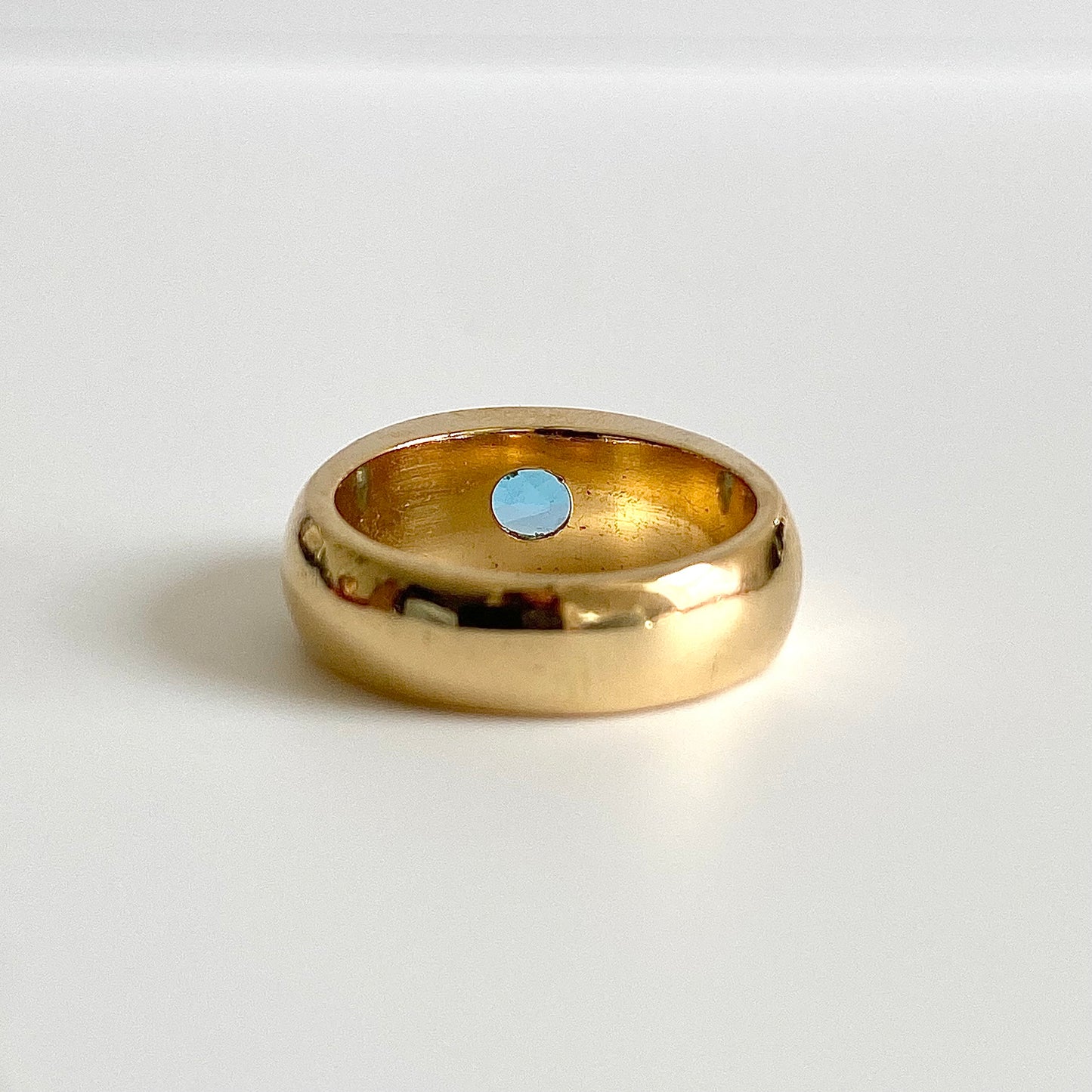 Gorgeous 18ct Gold and Bright Blue Spinel Ring  |  Size UK H