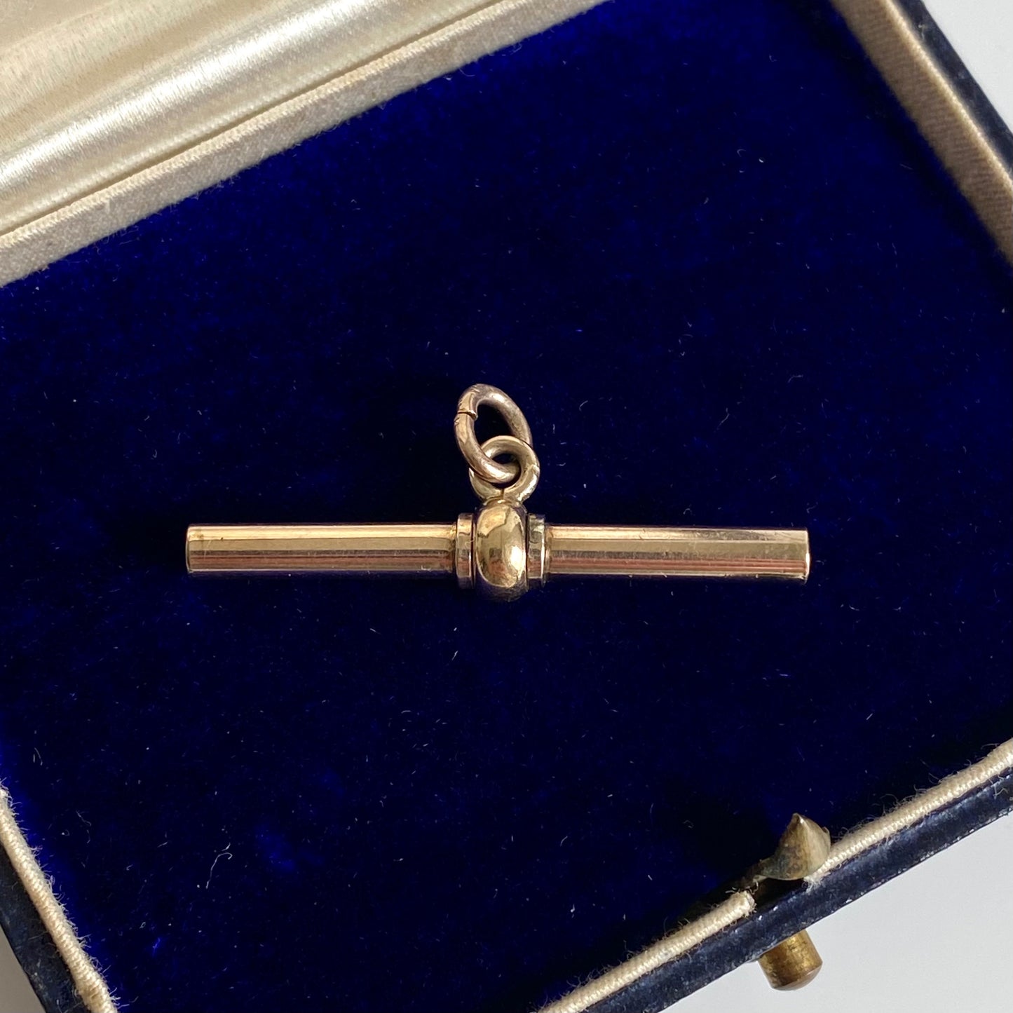 Vintage 9ct Yellow Gold Spinning T-bar