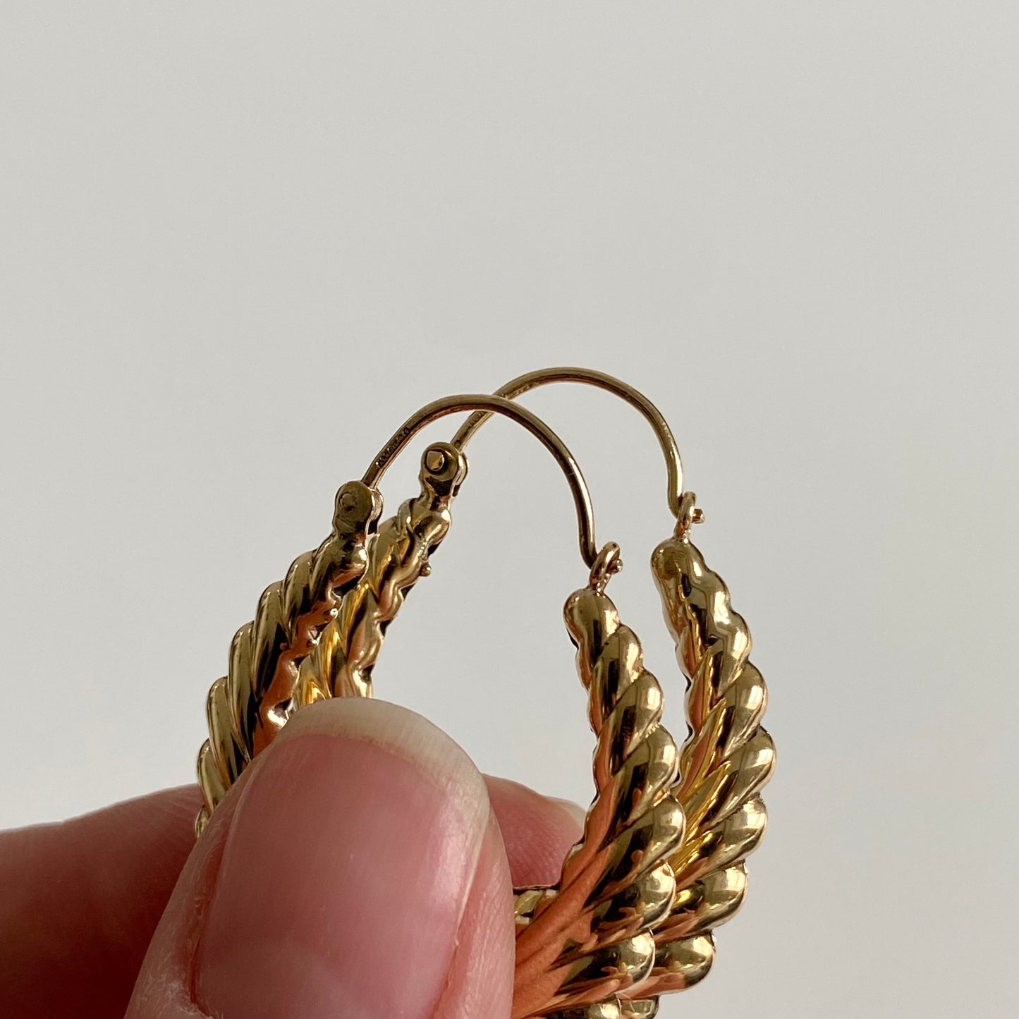 9ct Gold Ribbon Effect Hoops  |  35mm