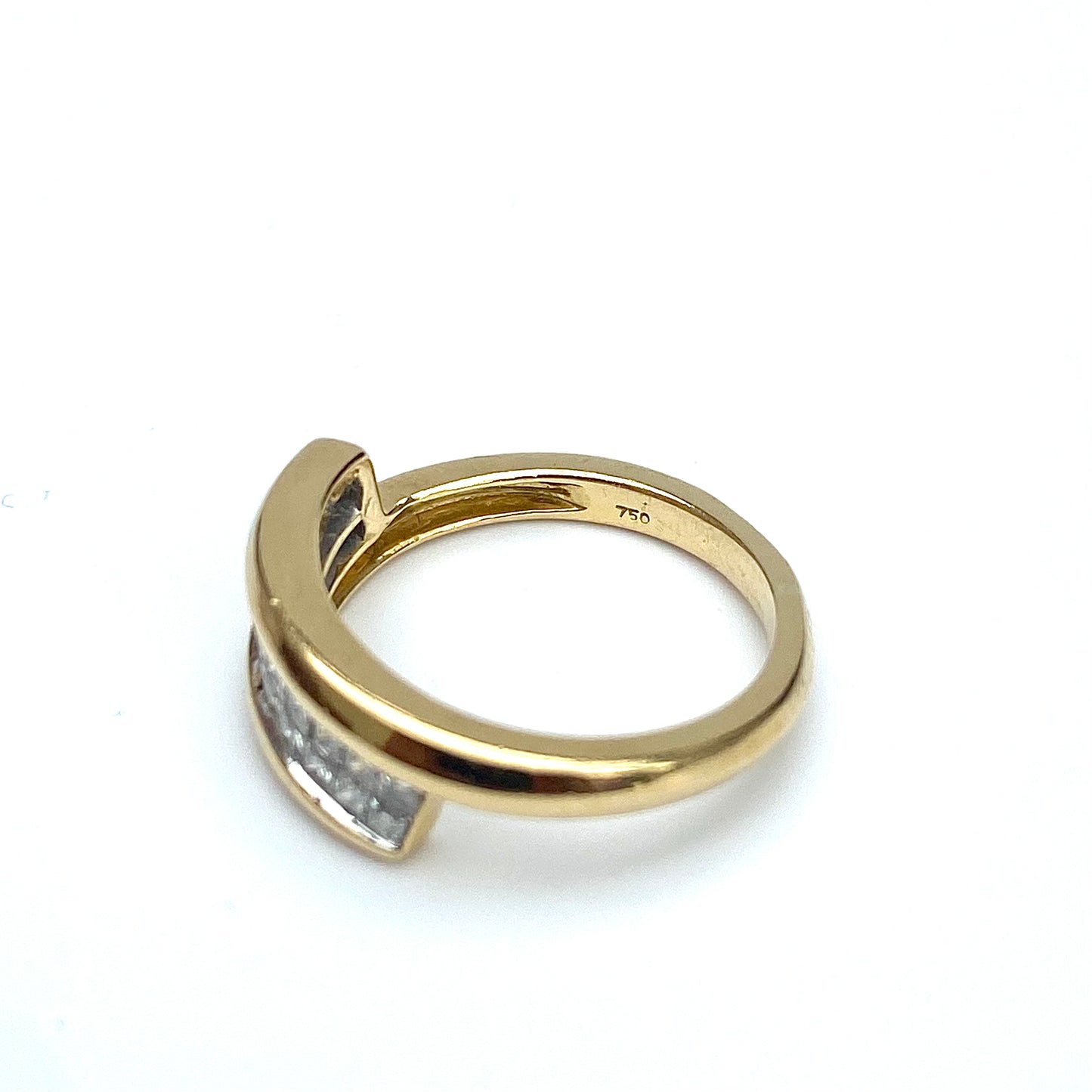 Stunning 18ct Gold and Princess Cut Diamond Asymmetric Ring  |  Size UK J.5