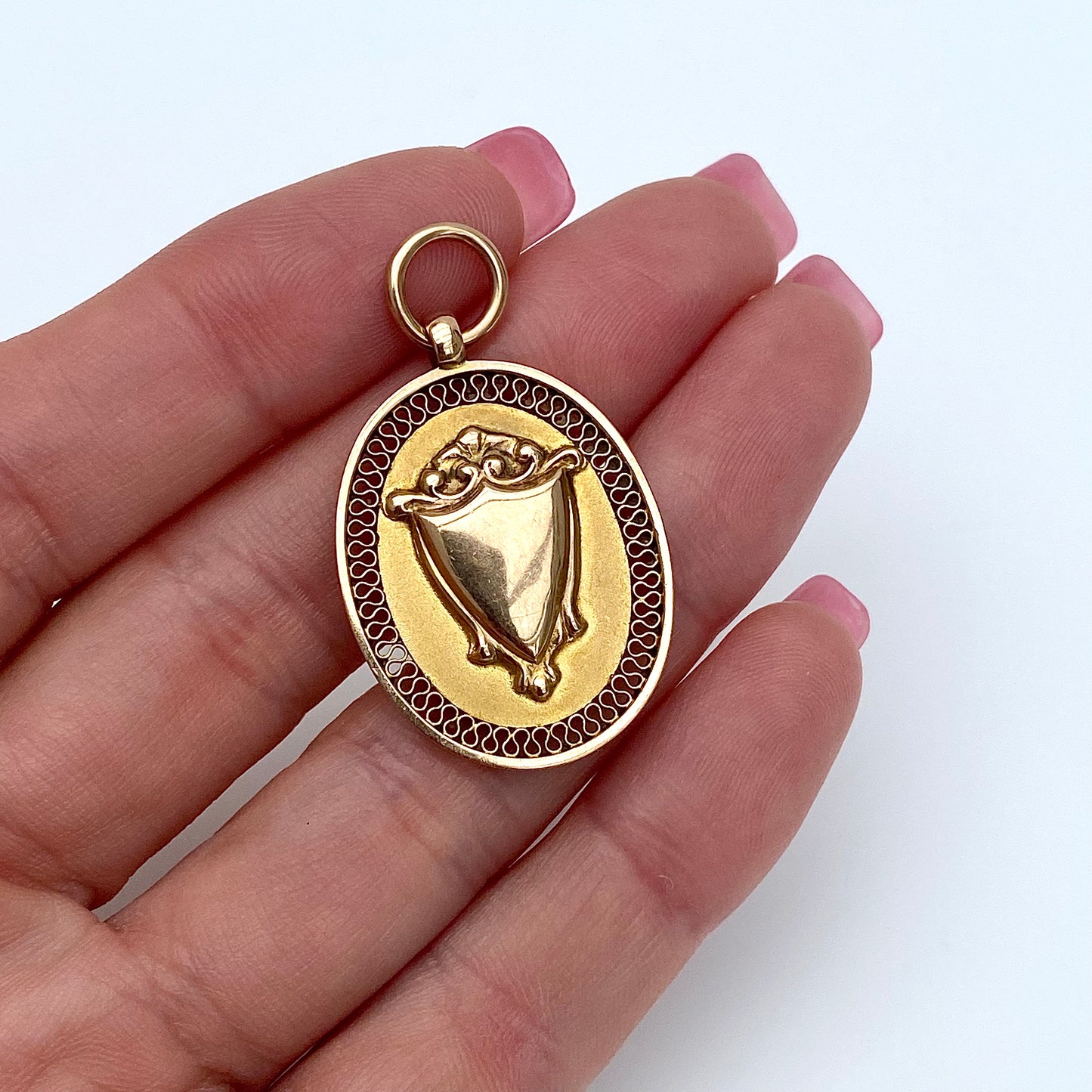 Stunning Antique 9ct Gold Fob Medallion  |  Chester 1924