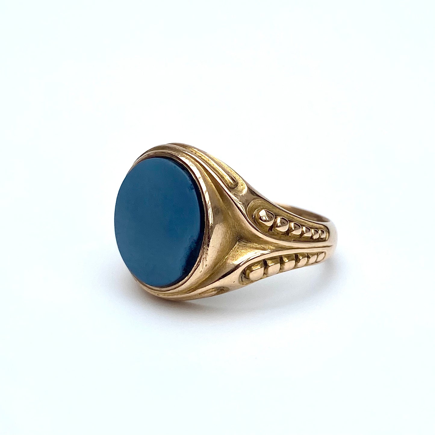 Antique 15ct Gold Heavy Sardonyx Signet Ring 1867 |  Size UK R.5