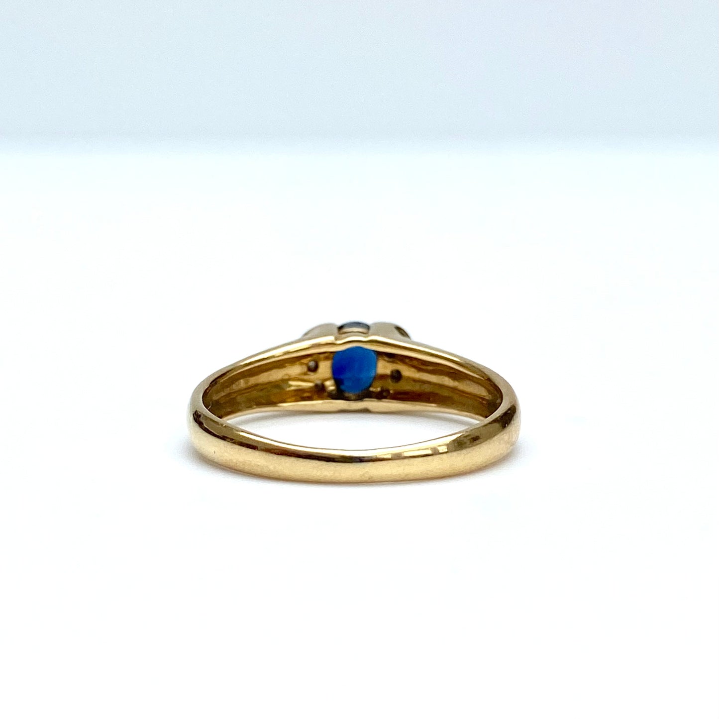 18ct Gold, Diamond & Sapphire Ring  |  Size UK M.75