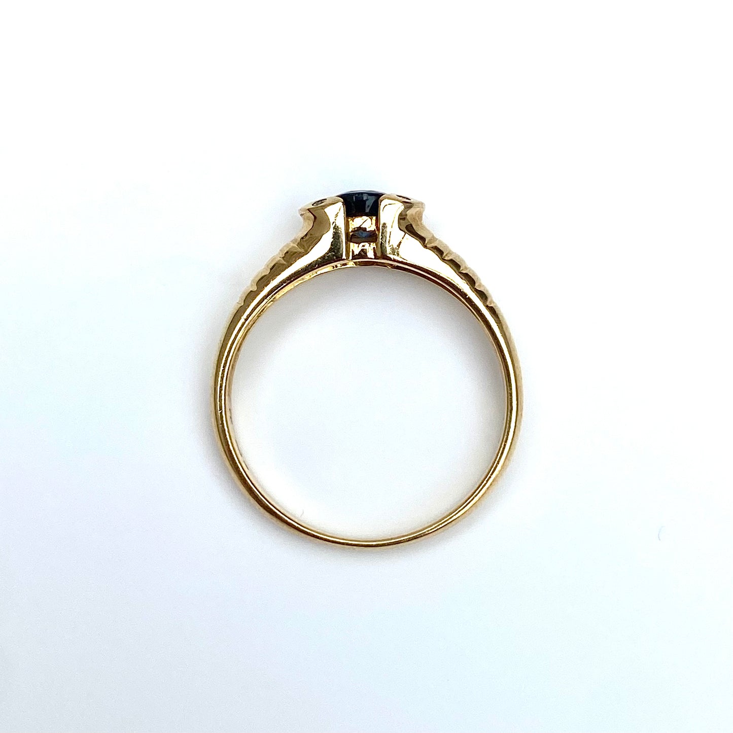 18ct Gold, Diamond & Sapphire Ring  |  Size UK M.75