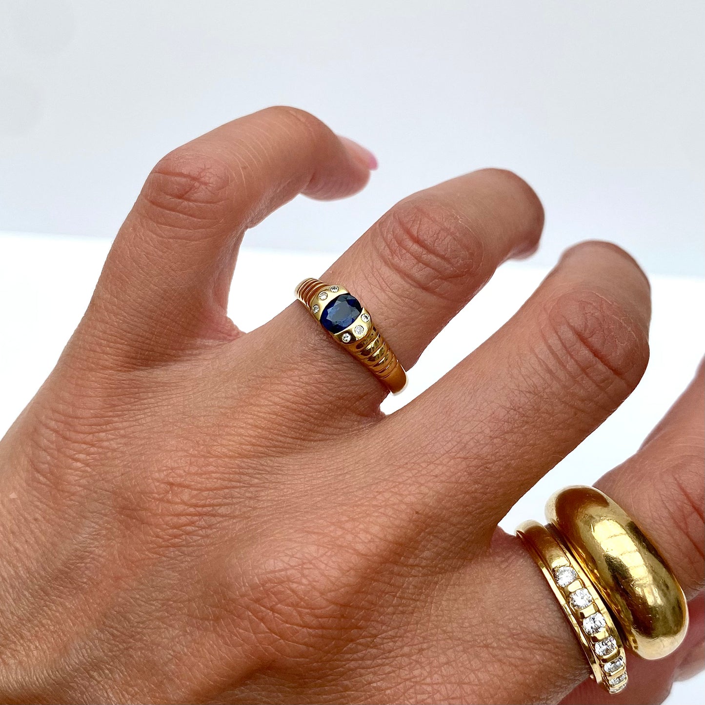 18ct Gold, Diamond & Sapphire Ring  |  Size UK M.75