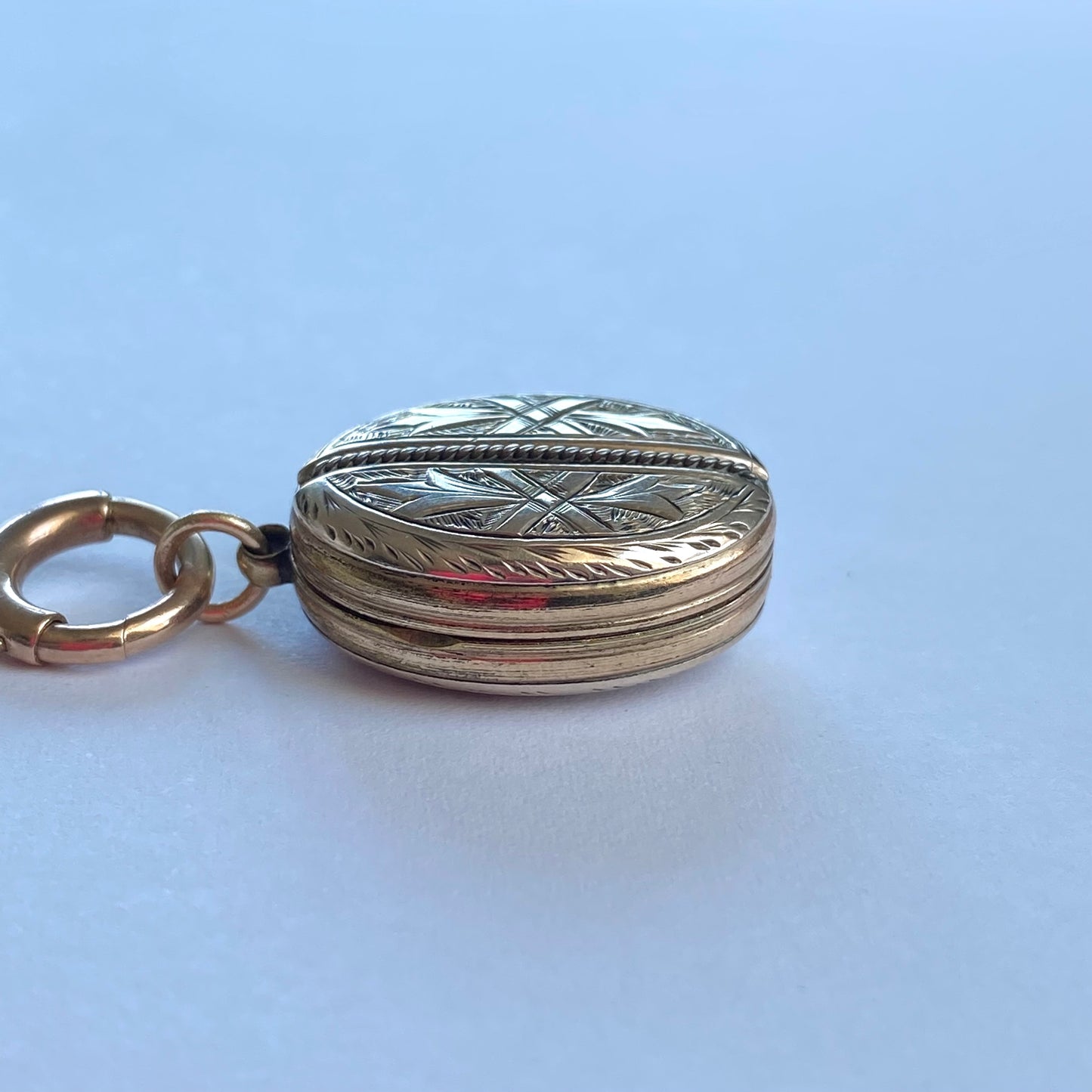 9ct Gold Chubby Engraved Locket [Reserved]