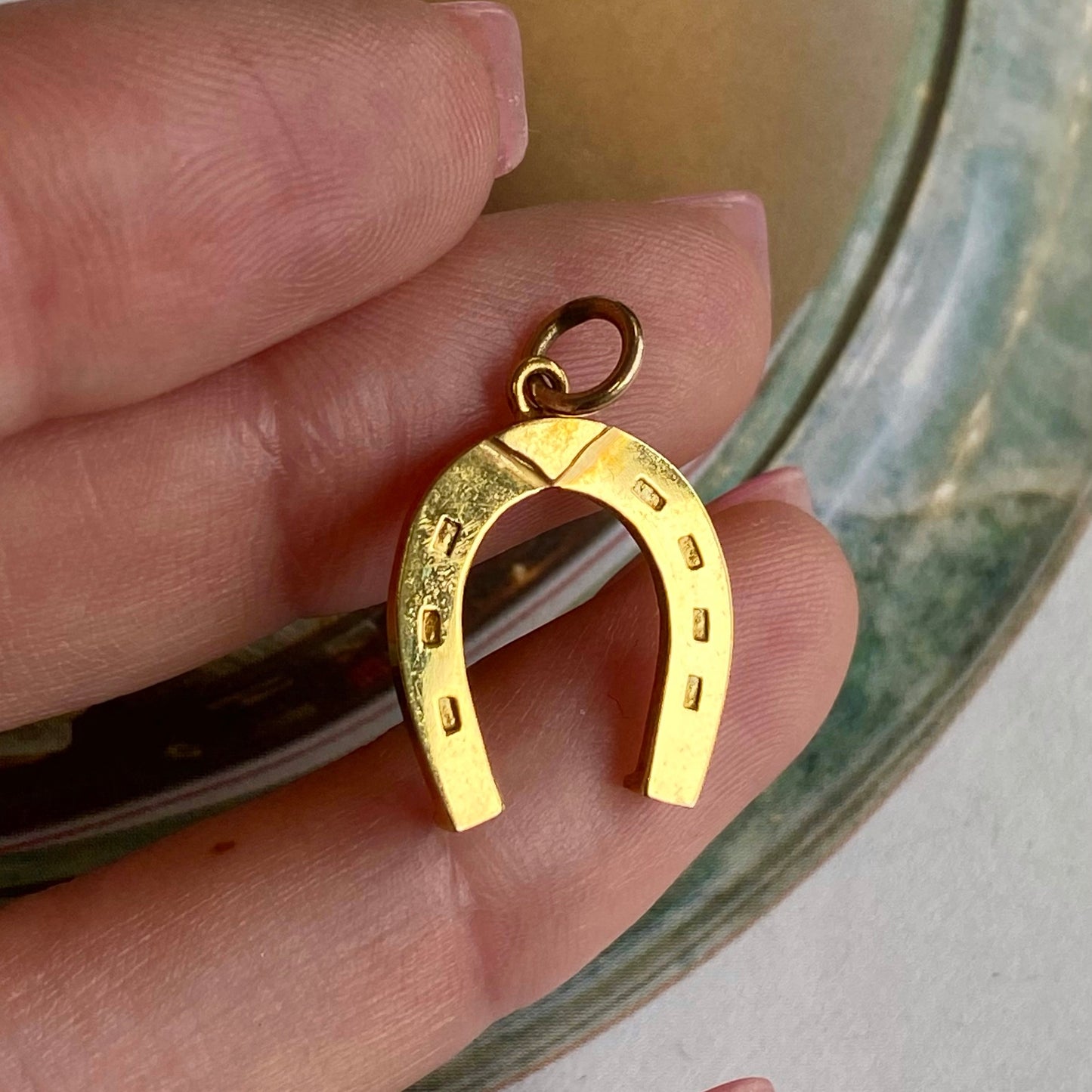 Vintage 9ct Gold Horseshoe Charm Pendant