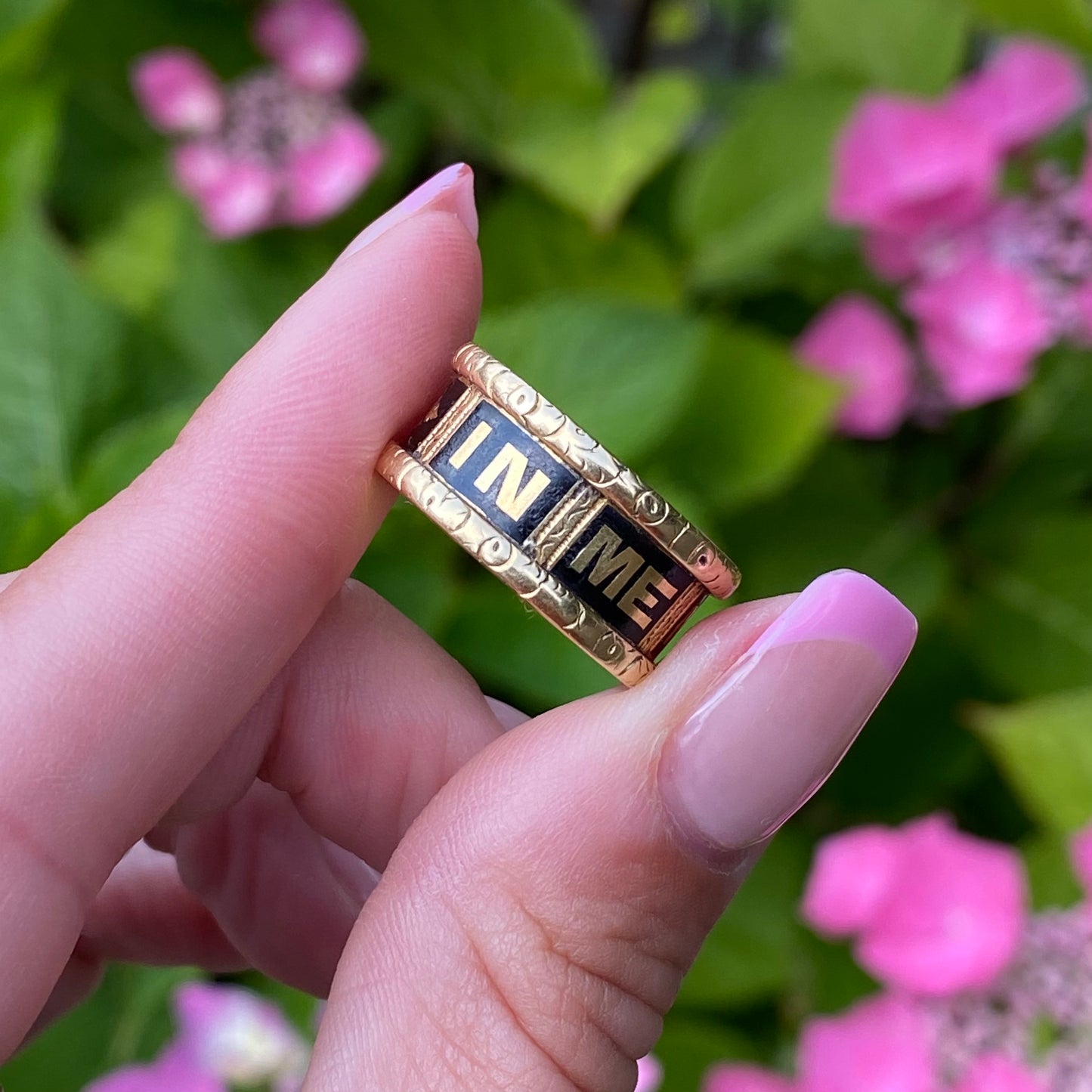 Antique 18ct Gold & Black Enamel Mourning Ring  |  1892  |  Size UK M.75 (fits like L)