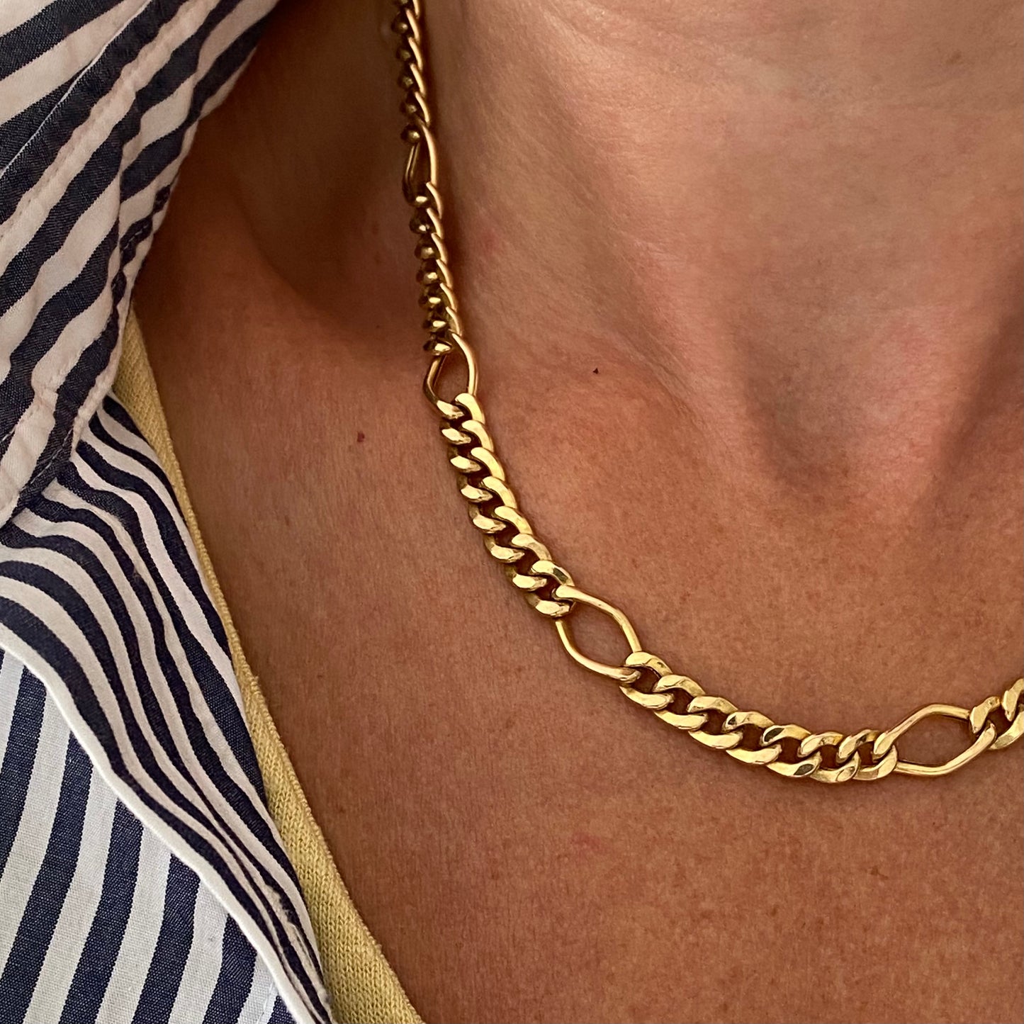 9ct Gold Hollow Figaro Chain  |  17.2"