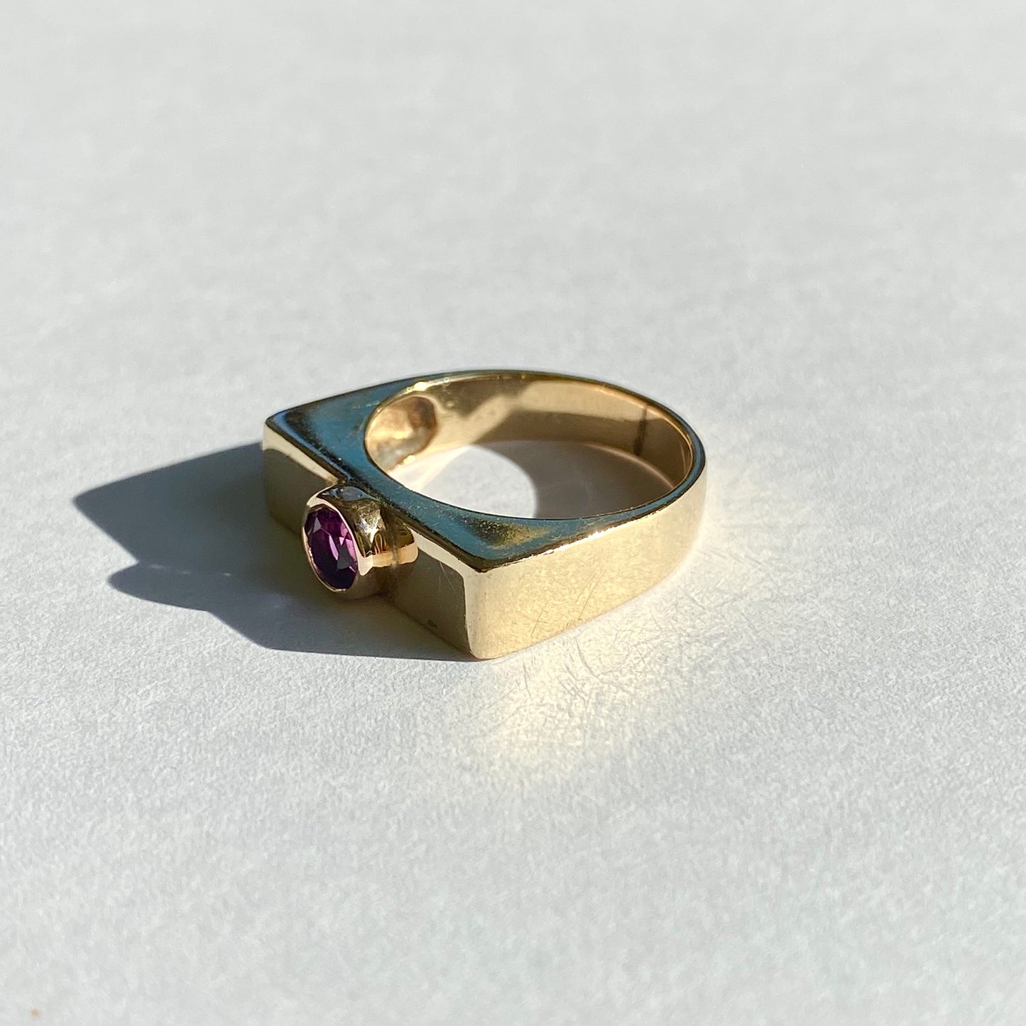 9ct Gold and Amethyst Solitaire Ring  |  Size UK L.5