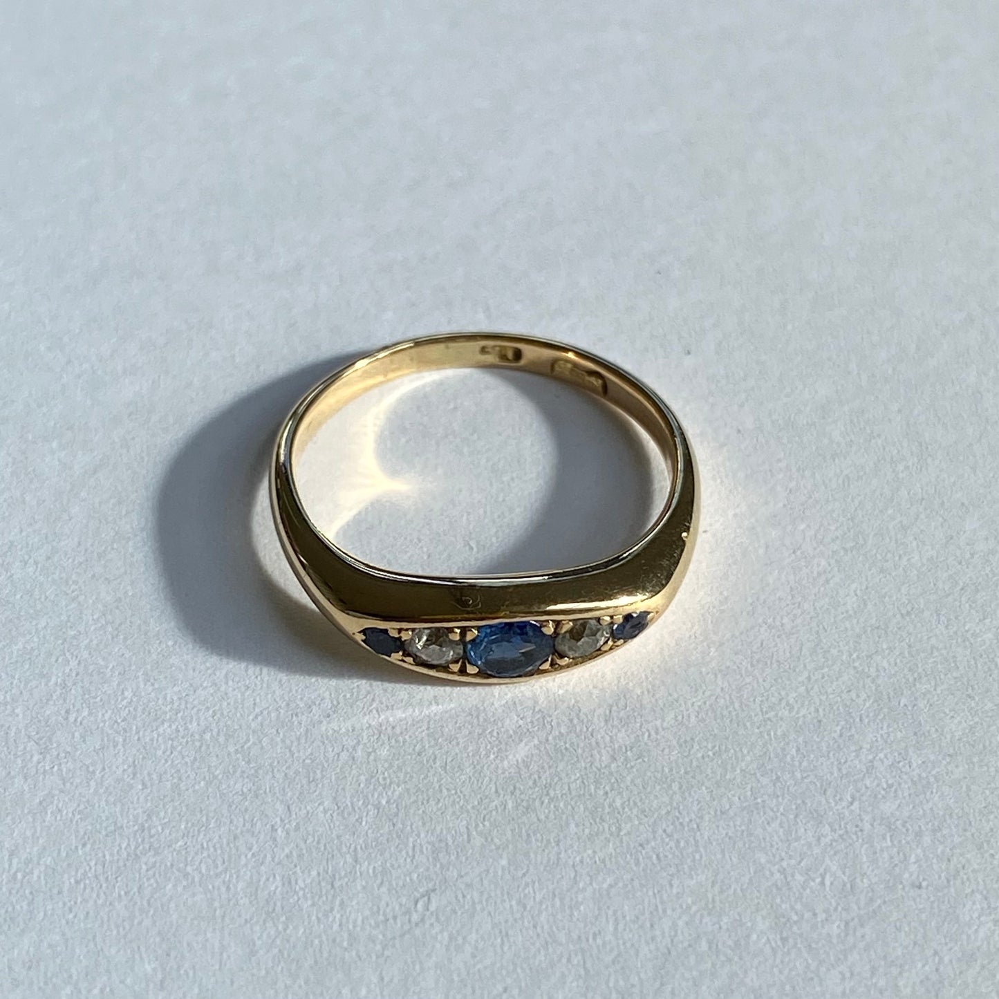 18ct Gold, Diamond and Sapphire Boat Ring  |  Size UK M.75