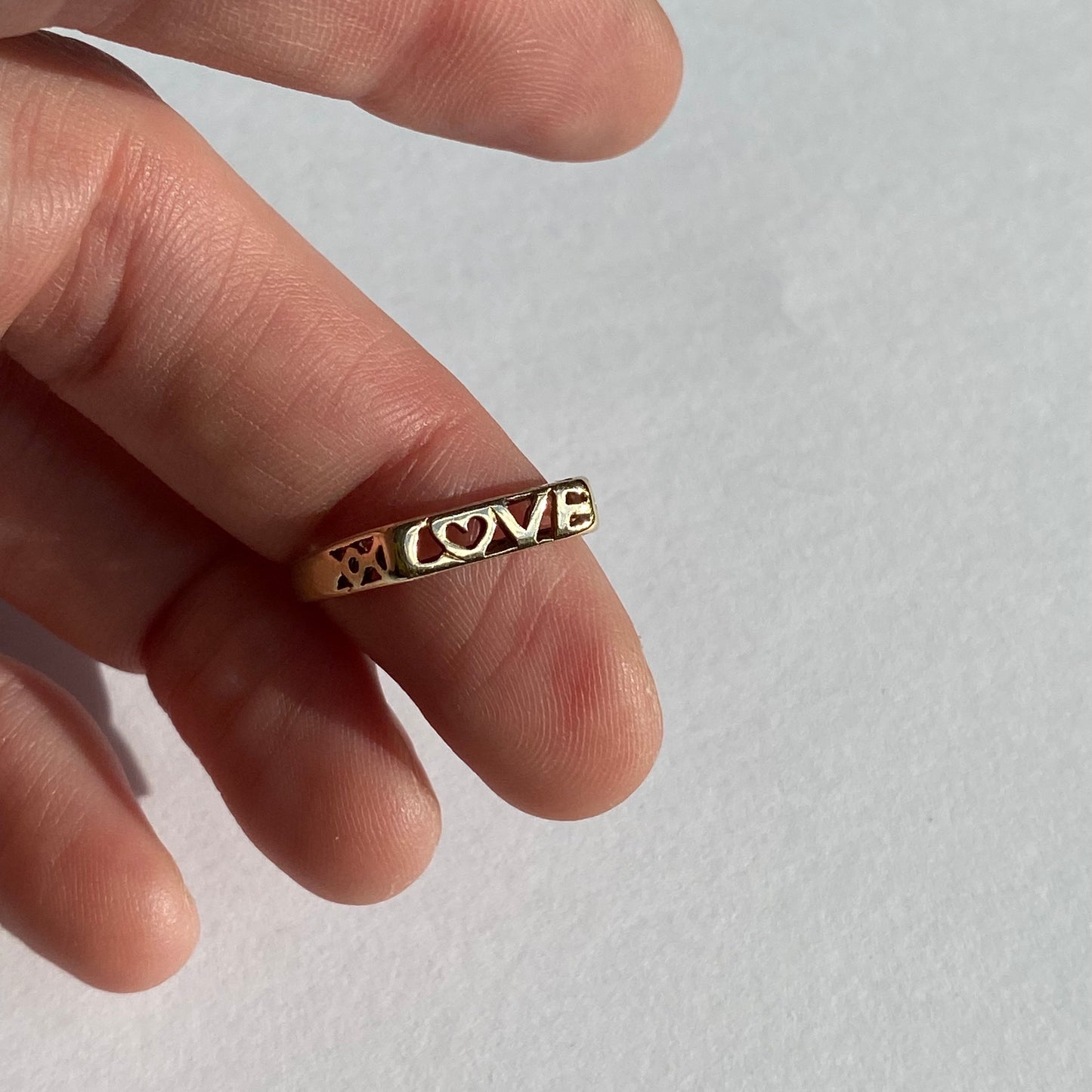 9ct Gold Ornate 'Love' Ring  |  Size UK M.5