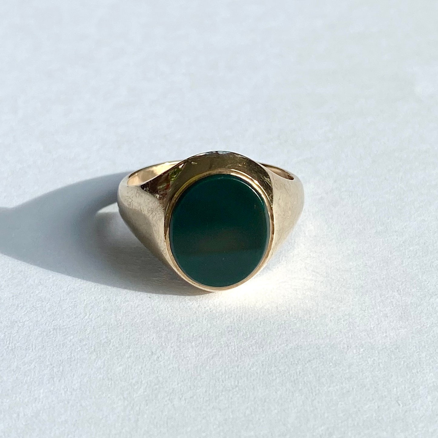 9ct Gold and Bloodstone Signet Ring  |  Size UK M.5