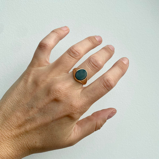 9ct Gold and Bloodstone Signet Ring  |  Size UK M.5