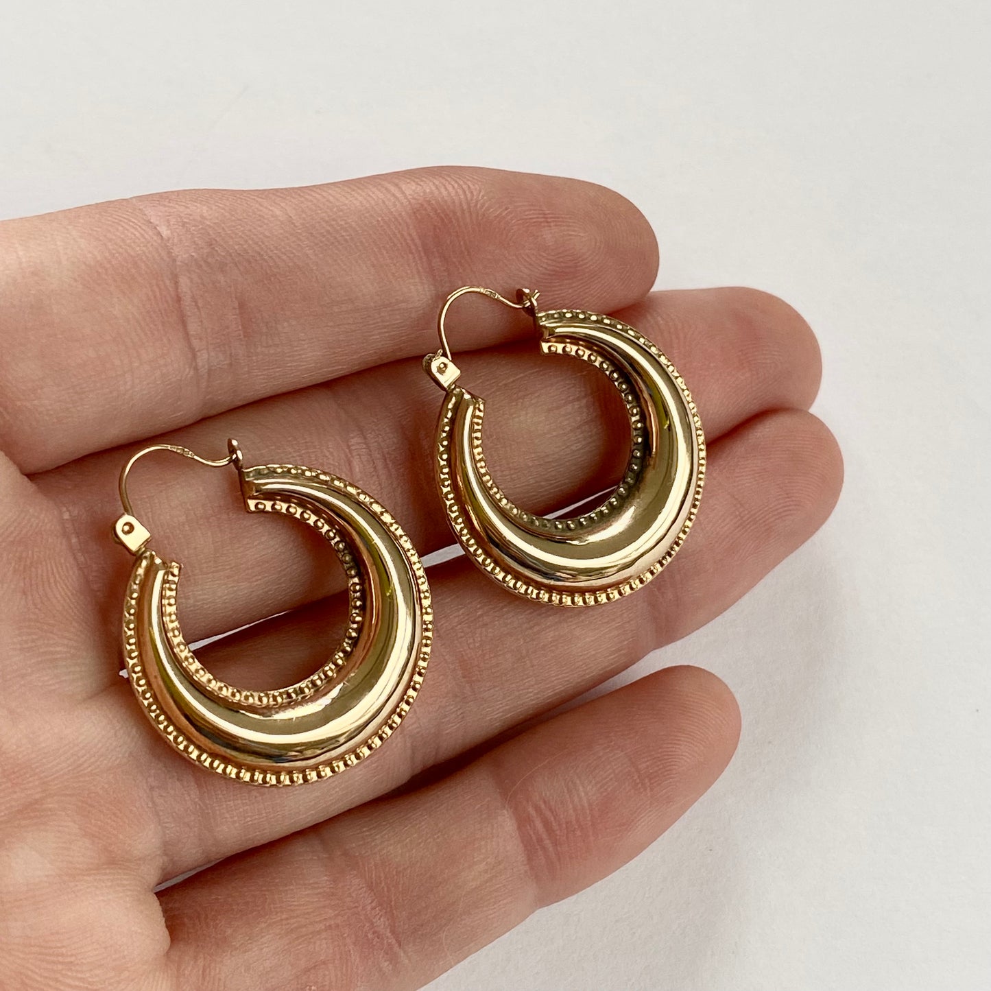 Beautiful 9ct Gold Engraved Hoop Earrings  |  23mm