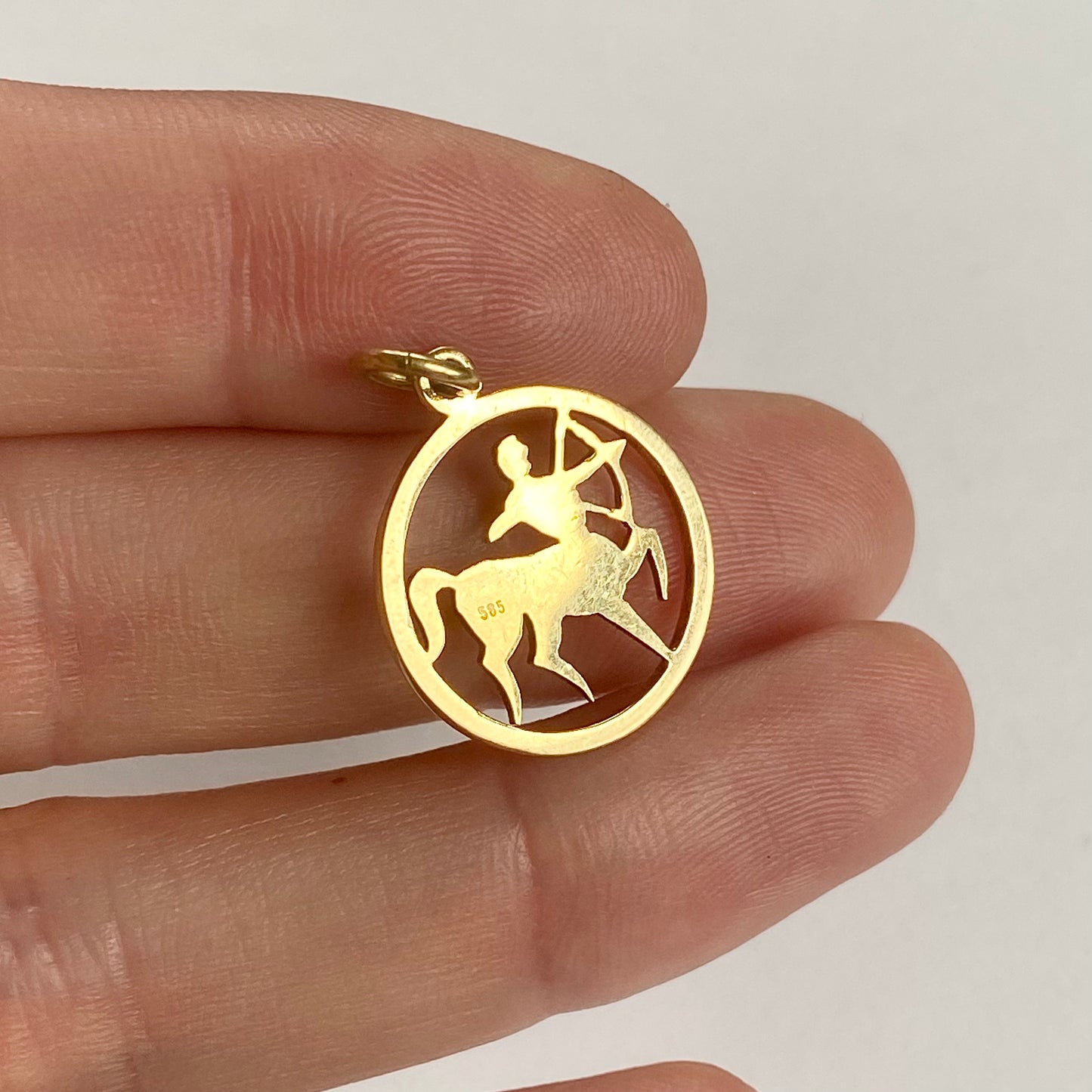 14ct Sagittarius Zodiac Pendant/Charm  |  18mm