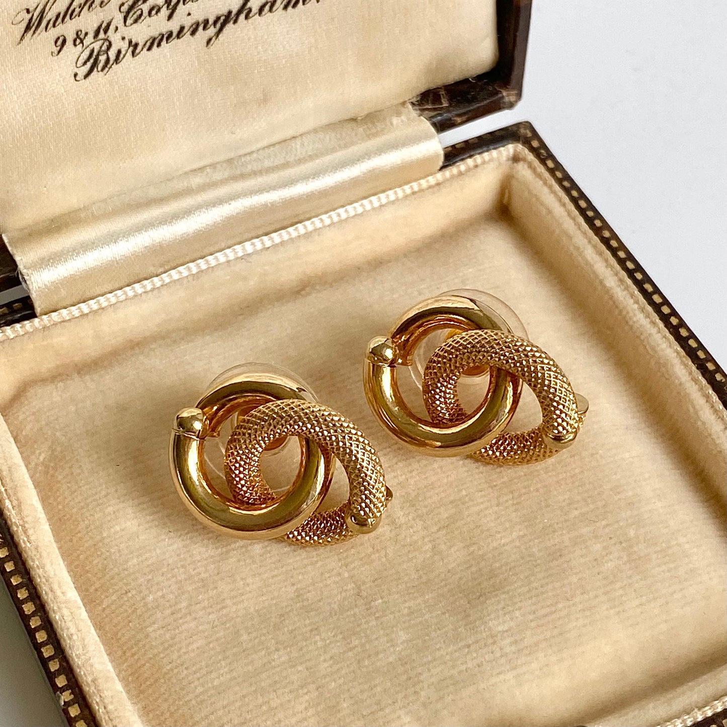 Fantastic Vintage 'UNOAERRE' 9ct Gold Statement Earrings