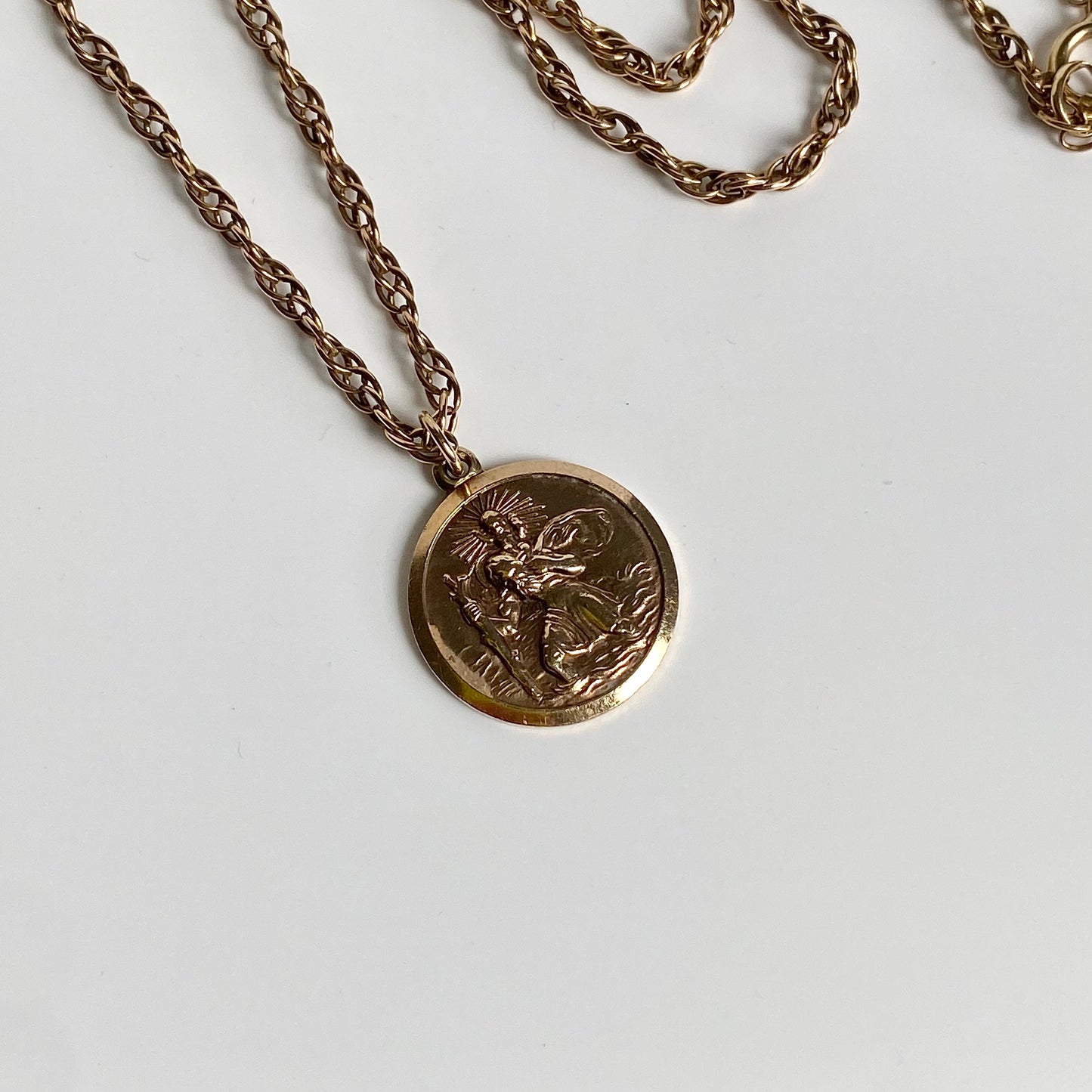 9ct Gold St Christopher Necklace  |  22"