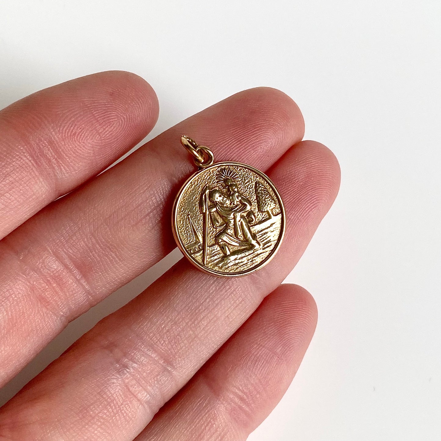 9ct Gold St Christopher Pendant  |  18mm