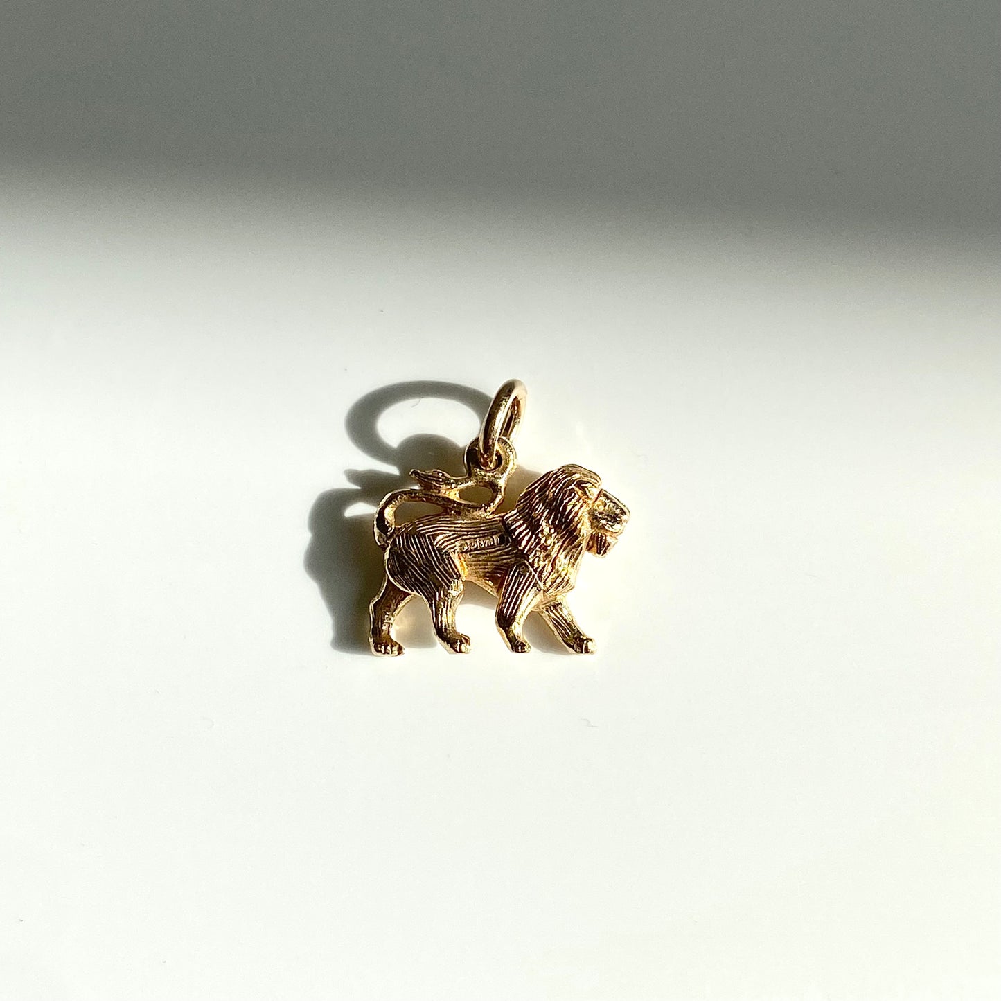 Gorgeous 9ct Gold Leo Zodiac Lion Charm