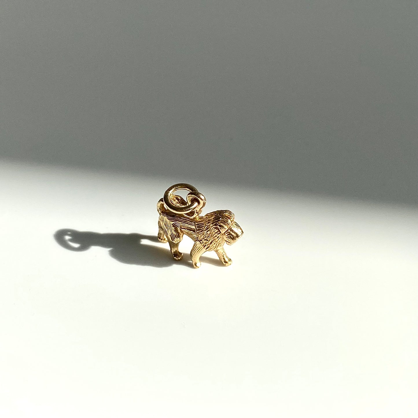 Gorgeous 9ct Gold Leo Zodiac Lion Charm