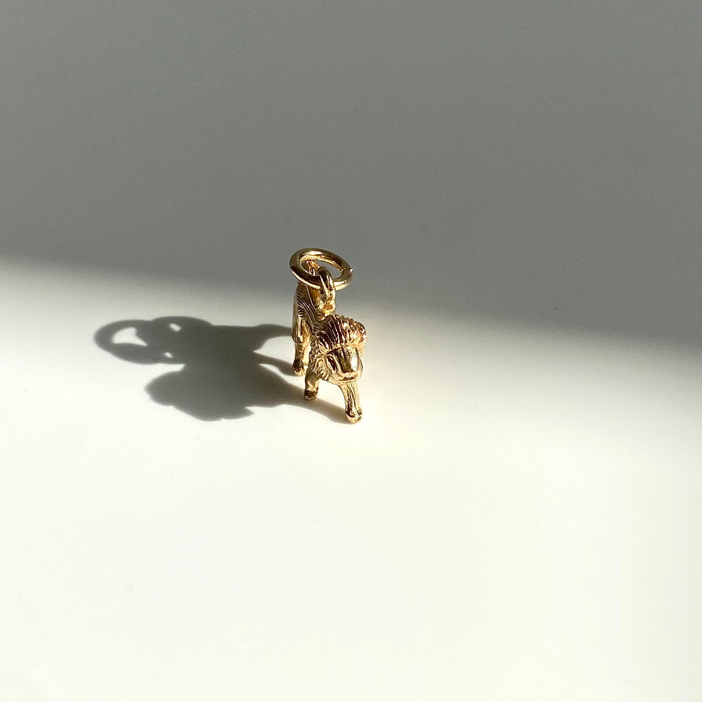 Gorgeous 9ct Gold Leo Zodiac Lion Charm