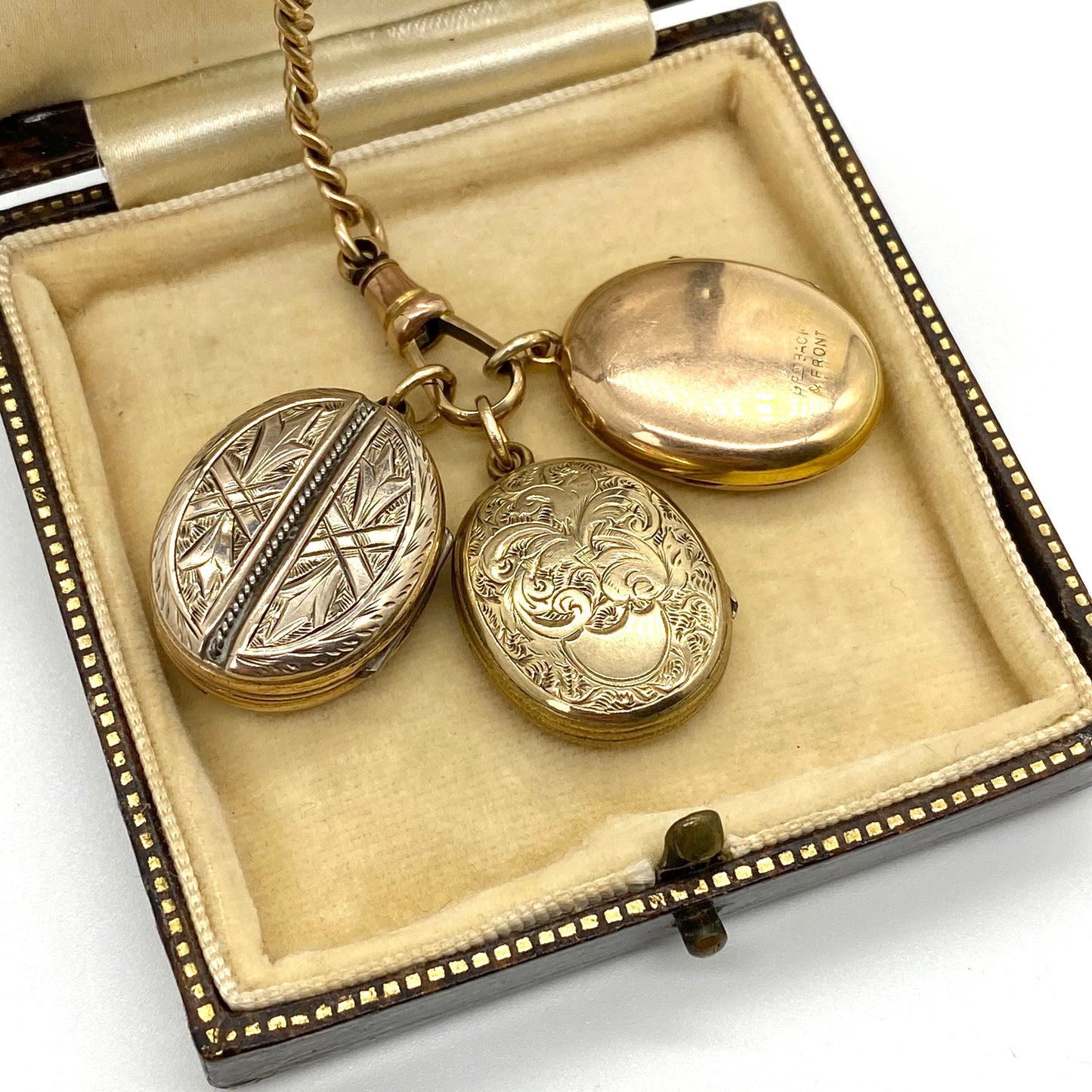 9ct Gold Chubby Engraved Locket [Reserved]