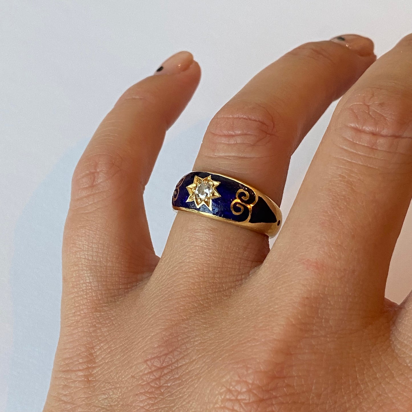 Vintage Solid 18ct Gold, Blue Enamel and Brilliant-cut Diamond Starburst Ring  |  Size UK K.5