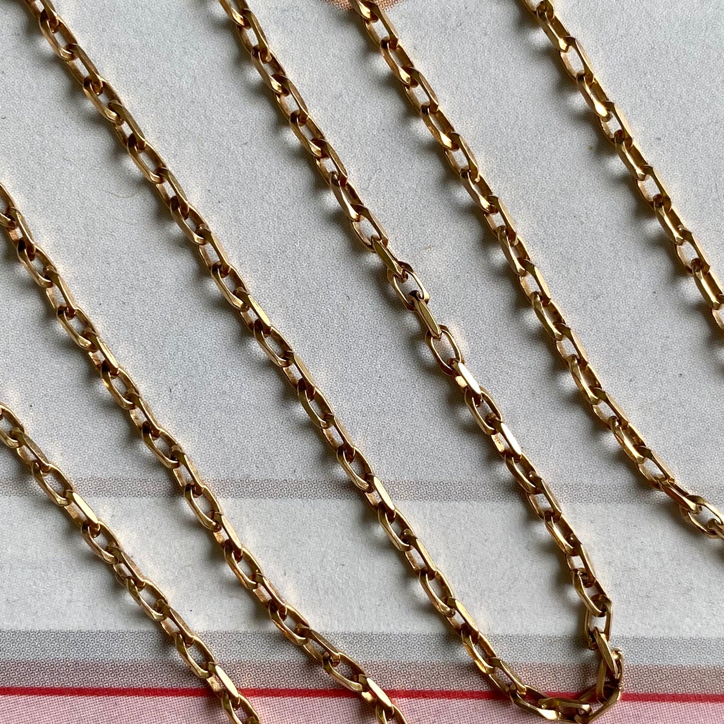 Lovely Vintage 9ct Gold Rectangle Biker Link Chain  |  22.25"  |  4.2g