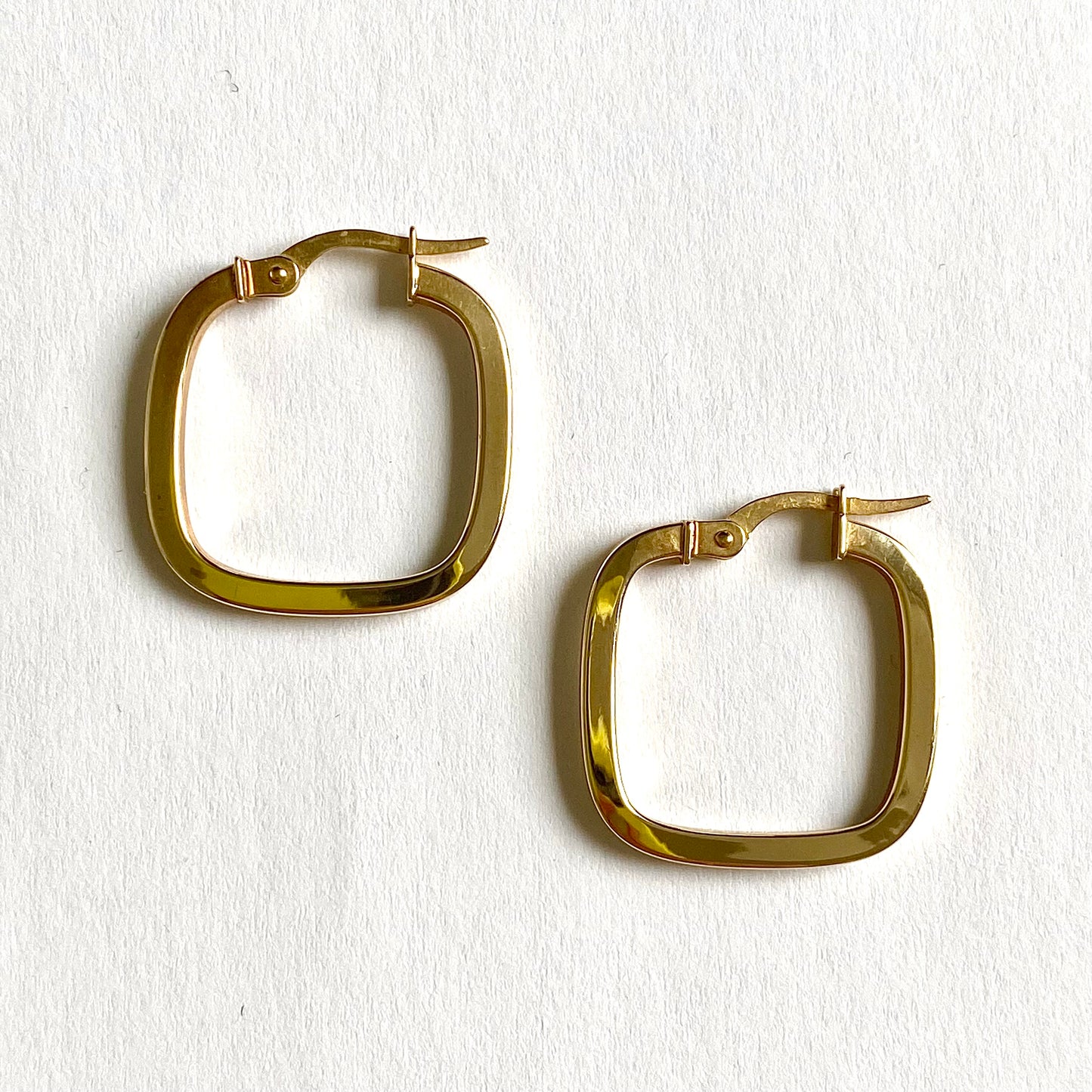 Vintage 9ct Gold Square Hoops  |  12mm