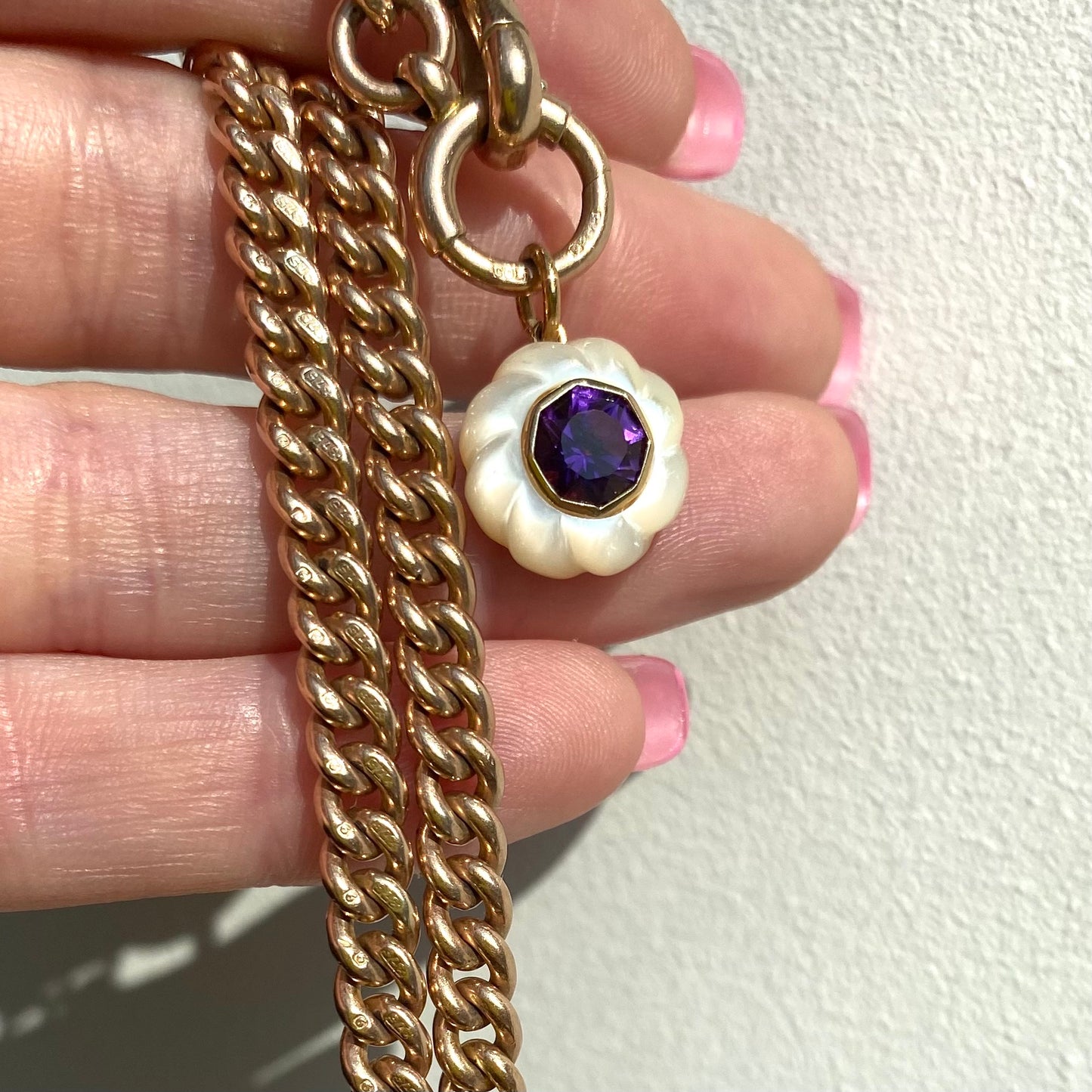 Stunning Mother of Pearl, Amethyst & 9ct Gold Pendant / Charm