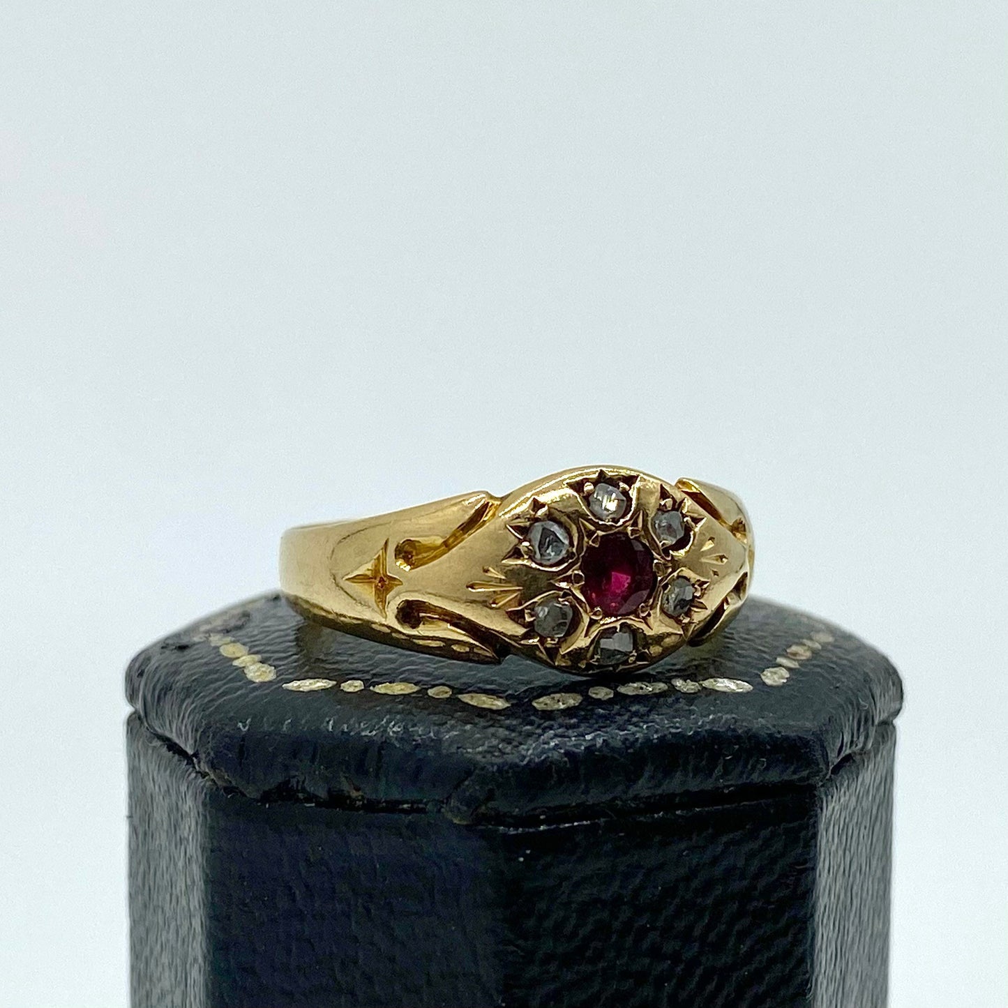 Stunning Edwardian 18ct Gold, Diamond & Ruby Ring - Size UK O