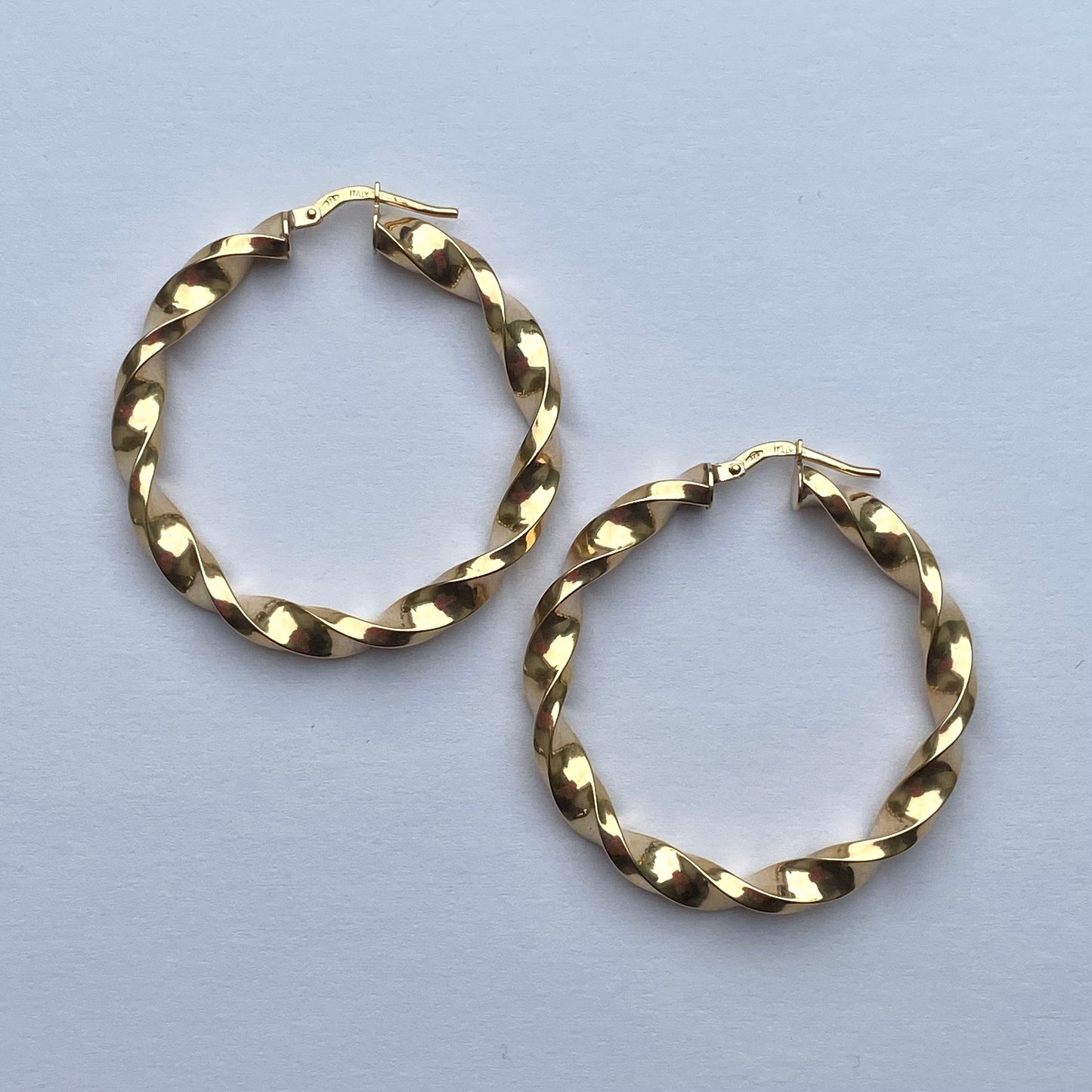 Fab Vintage Retro 9ct Gold Twist Hoops